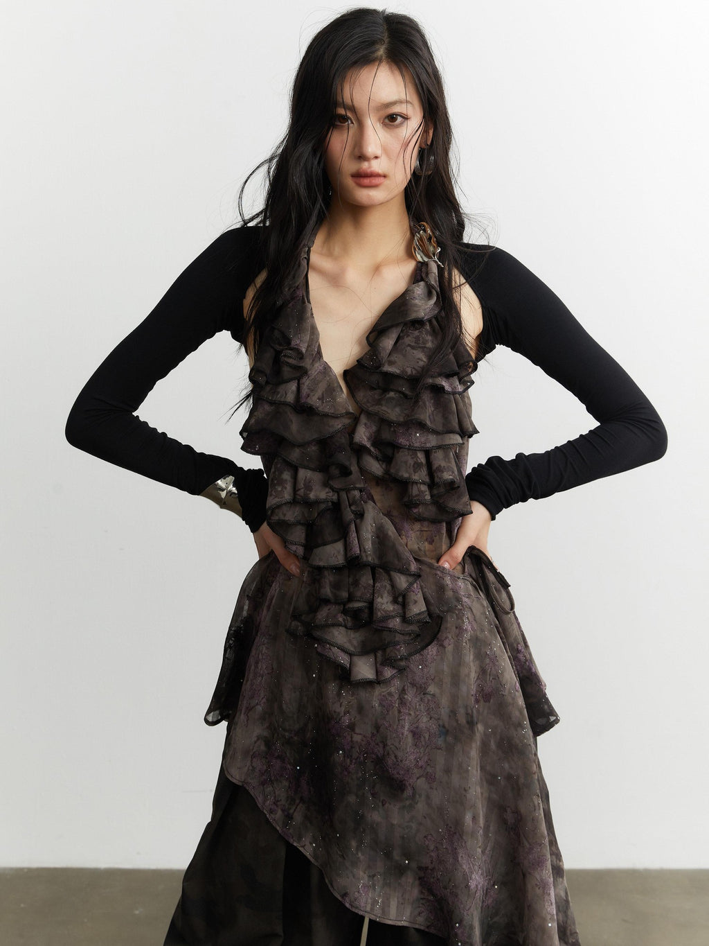 Jnylon studios Dark Witch Calla Lily Metal Buckle Asymmetrical Women's Polyester Halter Tops
