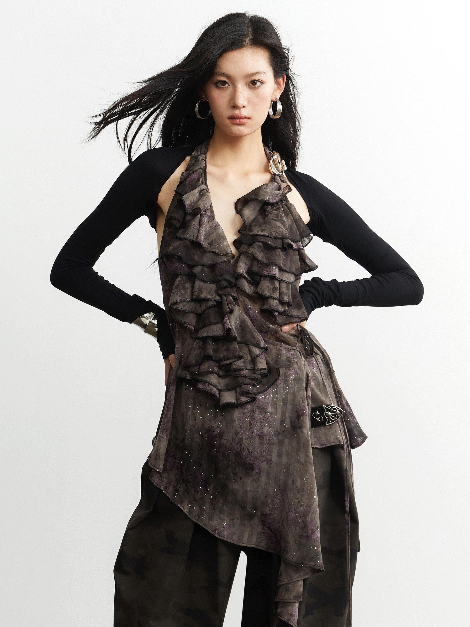 Jnylon studios Dark Witch Calla Lily Metal Buckle Asymmetrical Women's Polyester Halter Tops