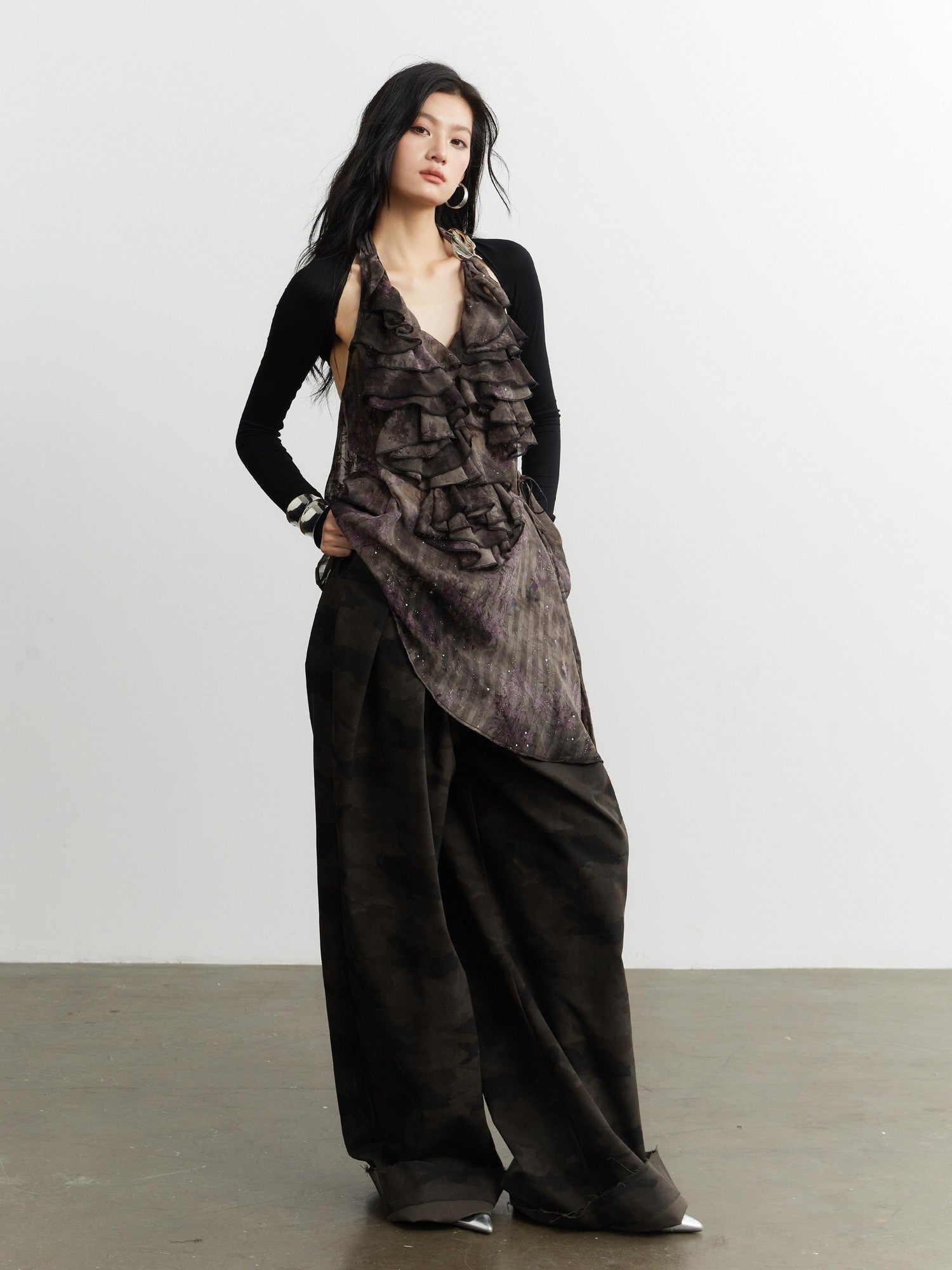 Jnylon studios Dark Witch Calla Lily Metal Buckle Asymmetrical Women's Polyester Halter Tops