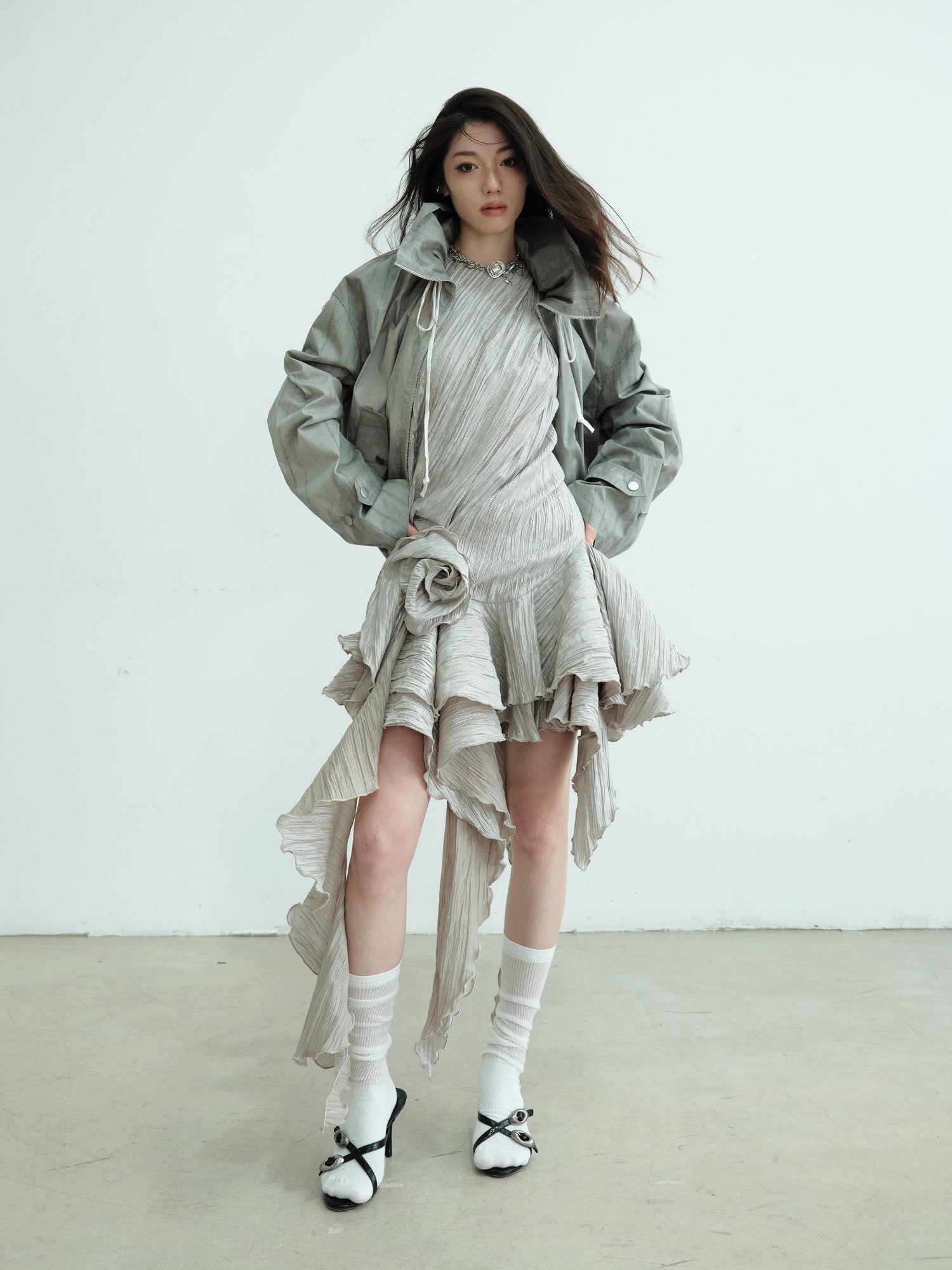 Jnylon studios Gray Barn Style Distressed Print Women's Lightweight Cropped Jackets