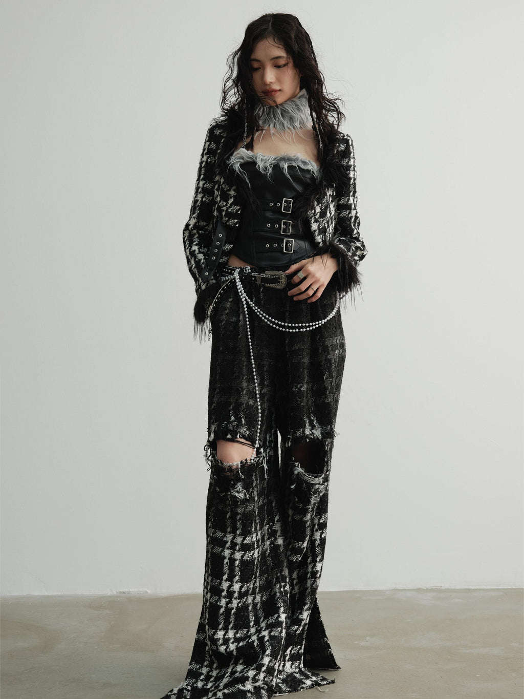Jnylon studios Houndstooth Fuzzy Patch Low Collar Dark Punk Women's Boucle Cropped Jackets