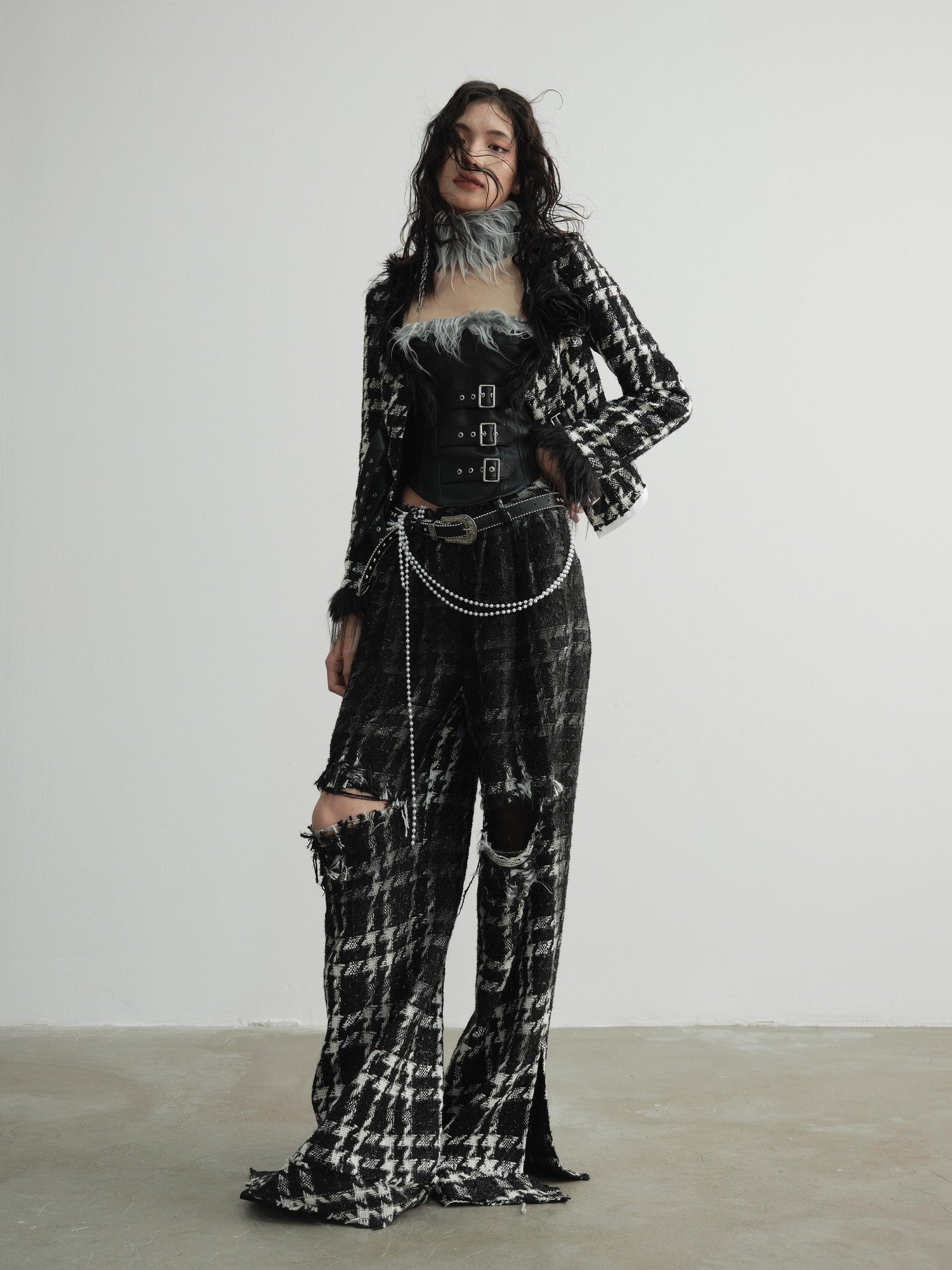 Jnylon studios Houndstooth Fuzzy Patch Low Collar Dark Punk Women's Boucle Cropped Jackets