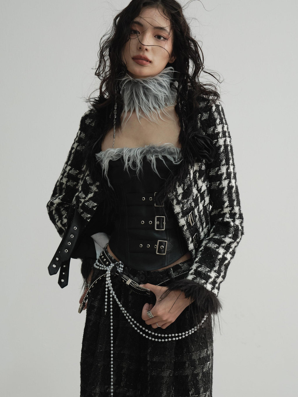 Jnylon studios Houndstooth Fuzzy Patch Low Collar Dark Punk Women's Boucle Cropped Jackets