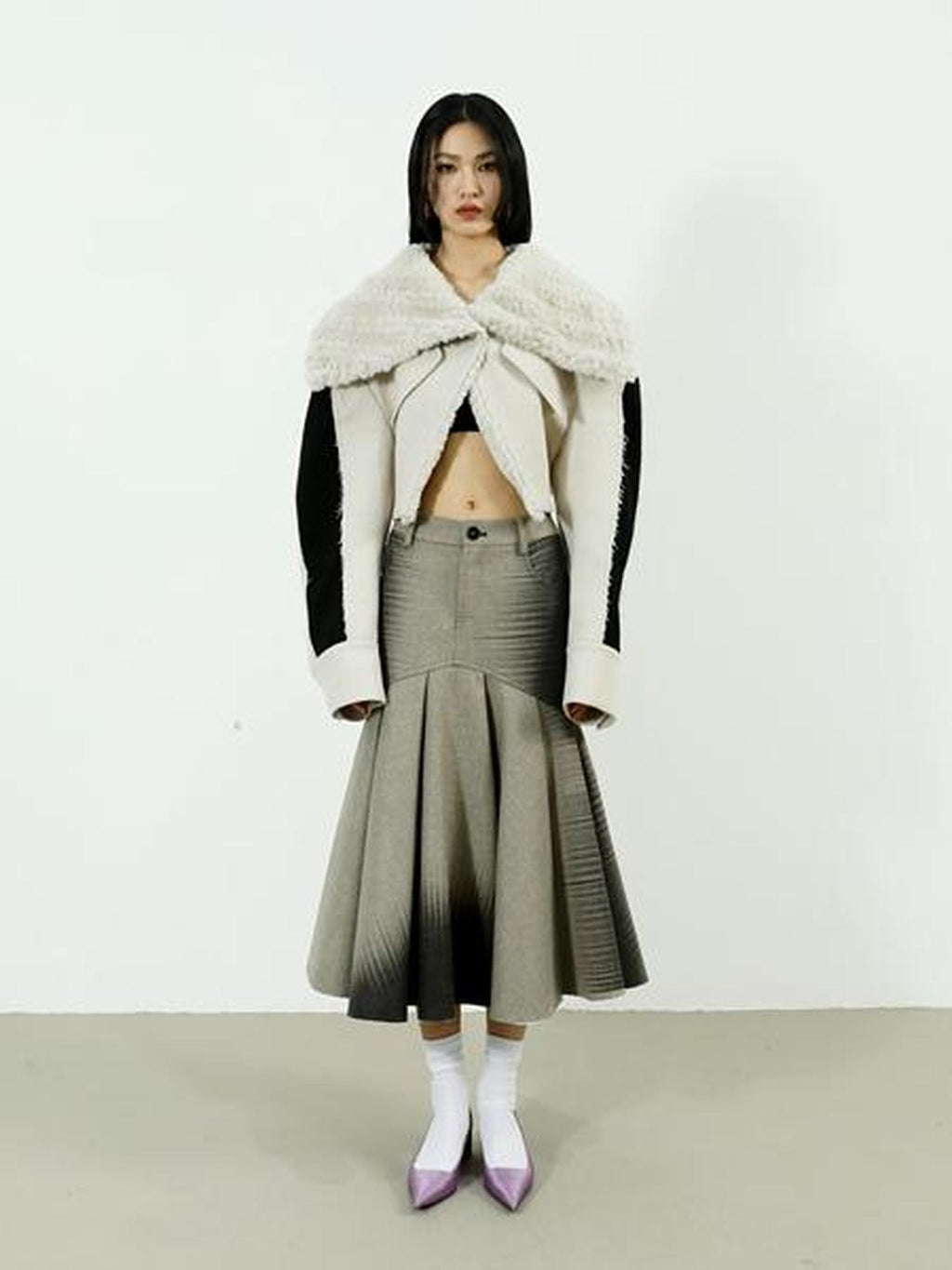 Jnylon studios Off White Colorblock Frayed Edge Patchwork Large Lapel Women's Cropped Jackets