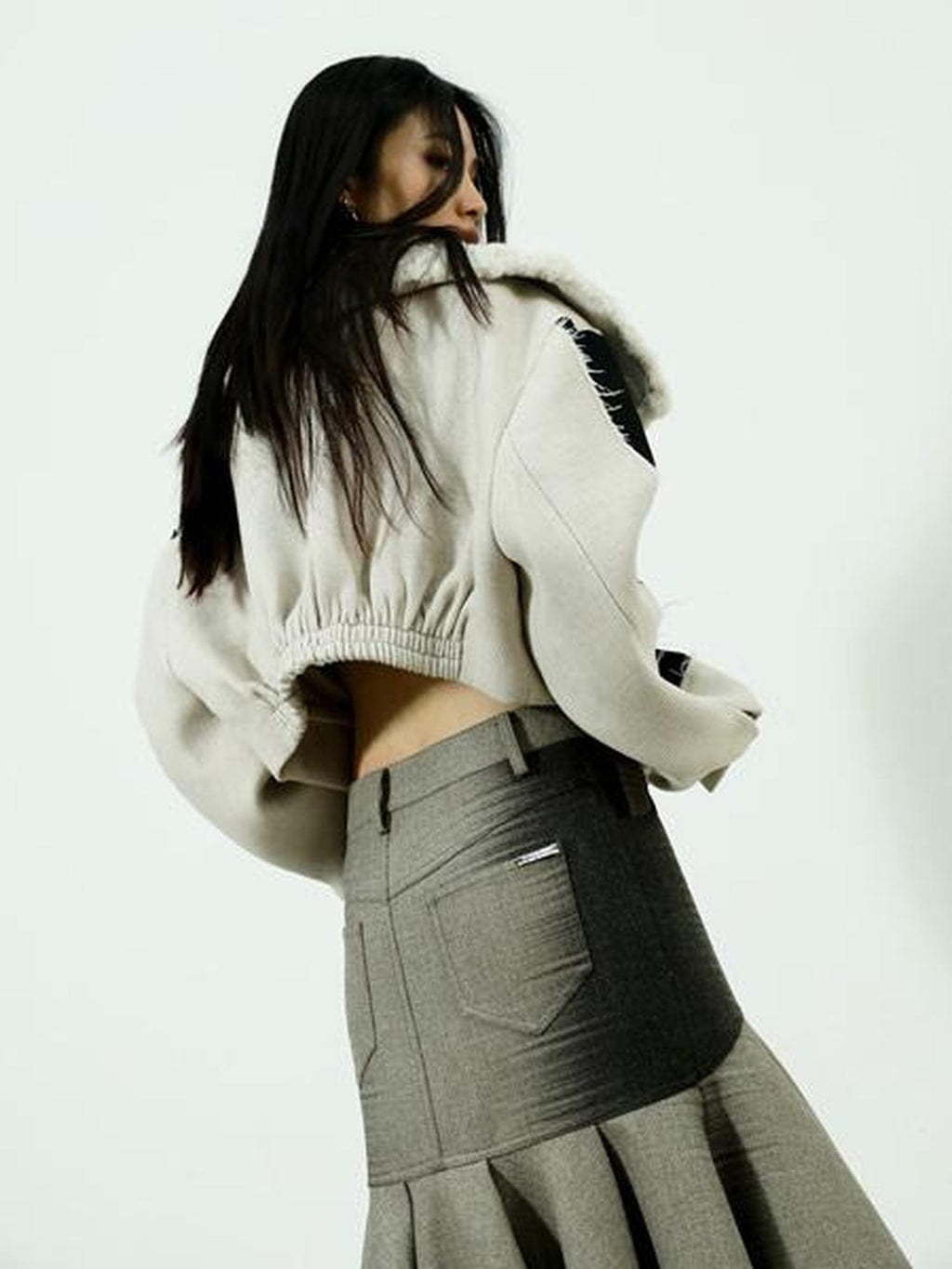 Jnylon studios Off White Colorblock Frayed Edge Patchwork Large Lapel Women's Cropped Jackets