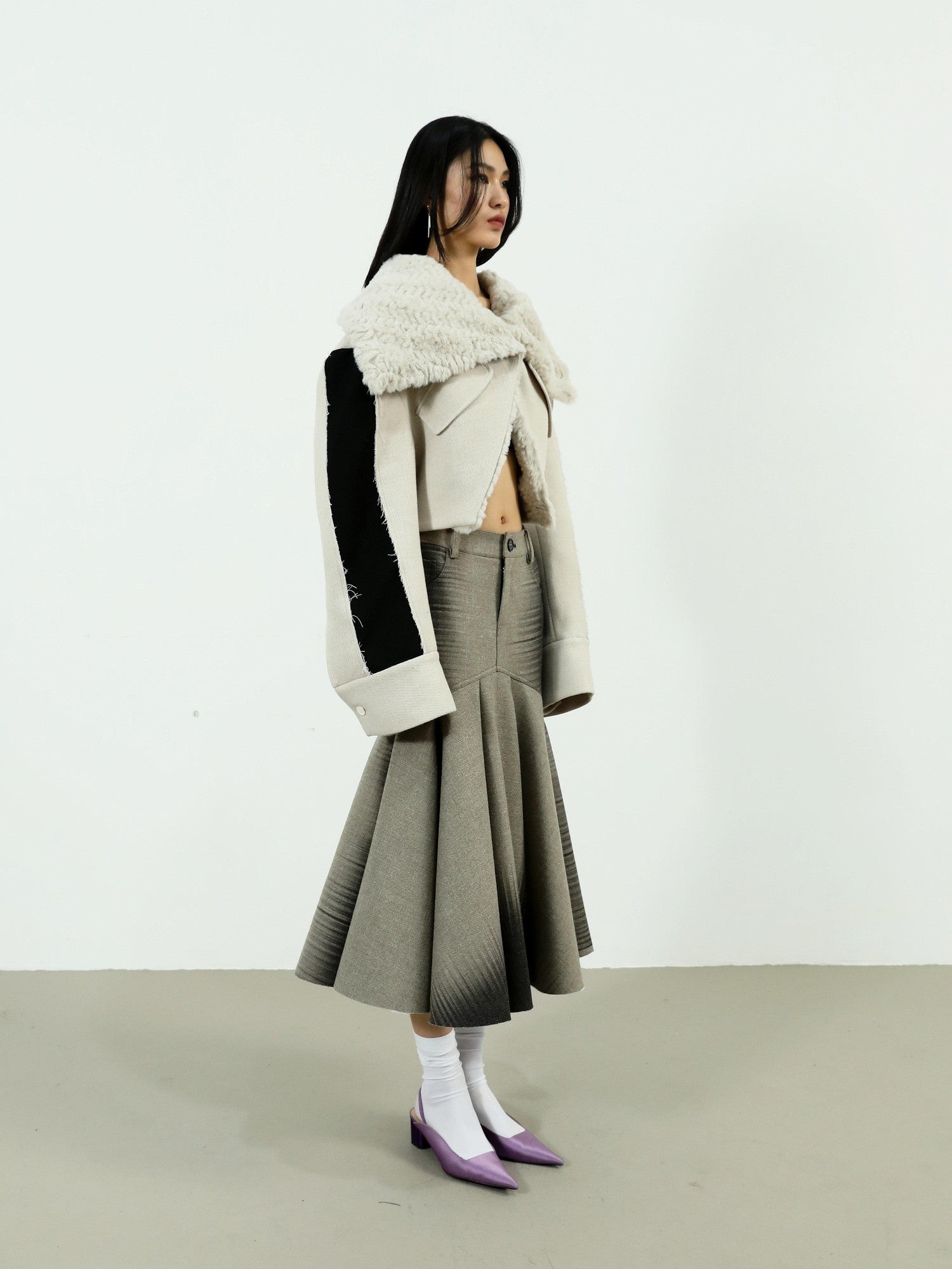 Jnylon studios Off White Colorblock Frayed Edge Patchwork Large Lapel Women's Cropped Jackets