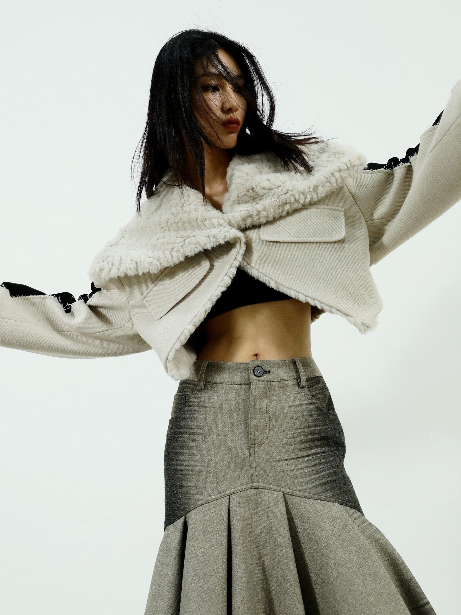 Jnylon studios Off White Colorblock Frayed Edge Patchwork Large Lapel Women's Cropped Jackets
