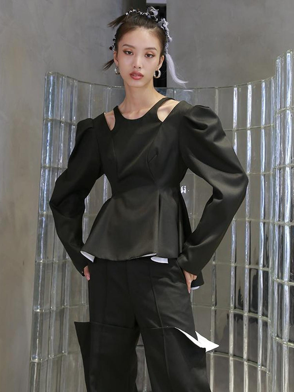 Jnylon studios Open Back Lace Up Ruffle Hem Bubble Sleeve Women's Casual Jackets