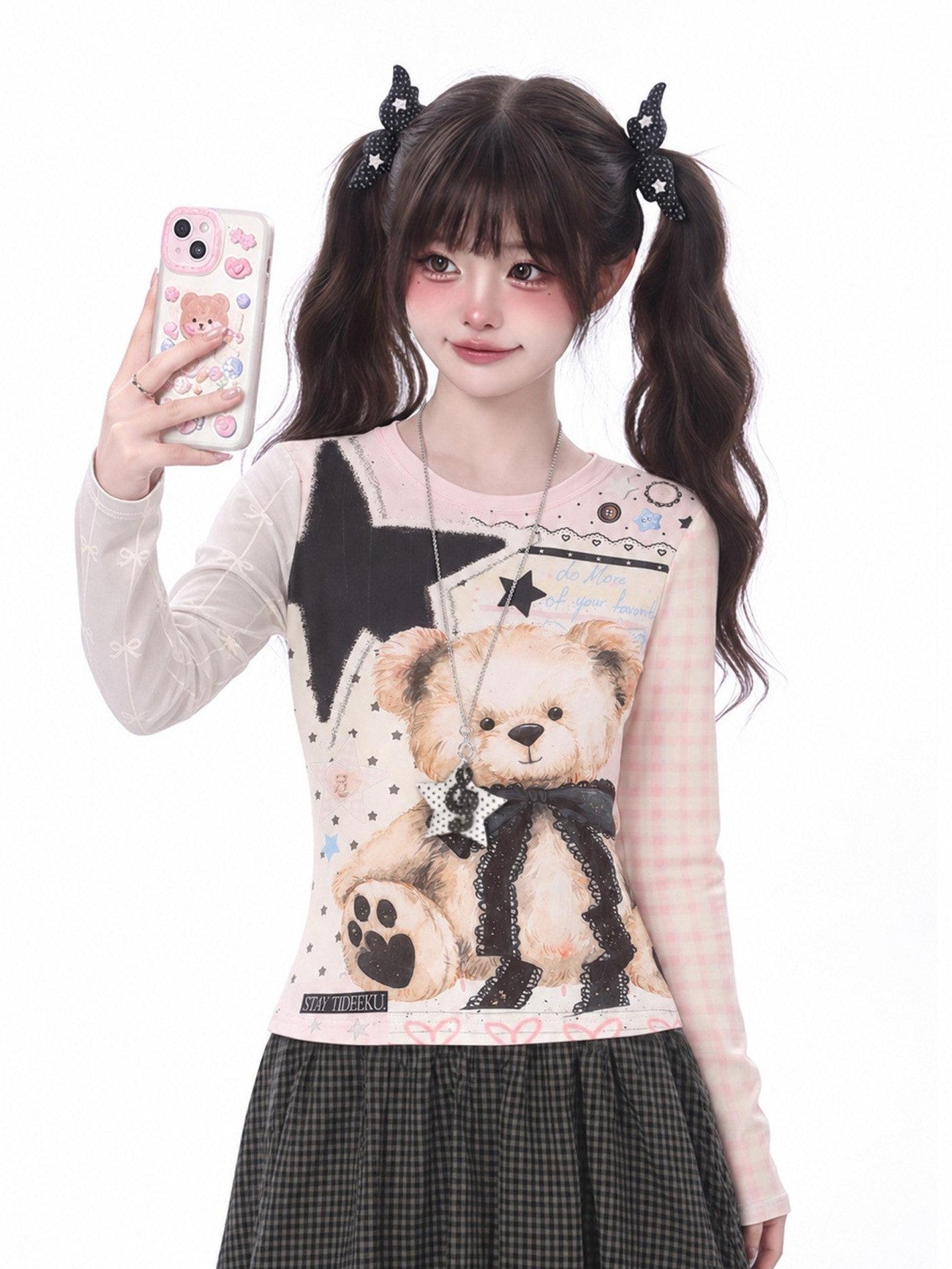 LaceBravo Cute Bear Print Colorblock Slim Fit Women's Long Sleeve T-shirts