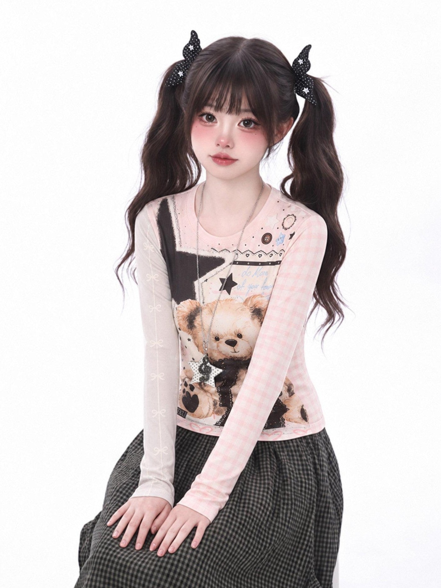 LaceBravo Cute Bear Print Colorblock Slim Fit Women's Long Sleeve T-shirts