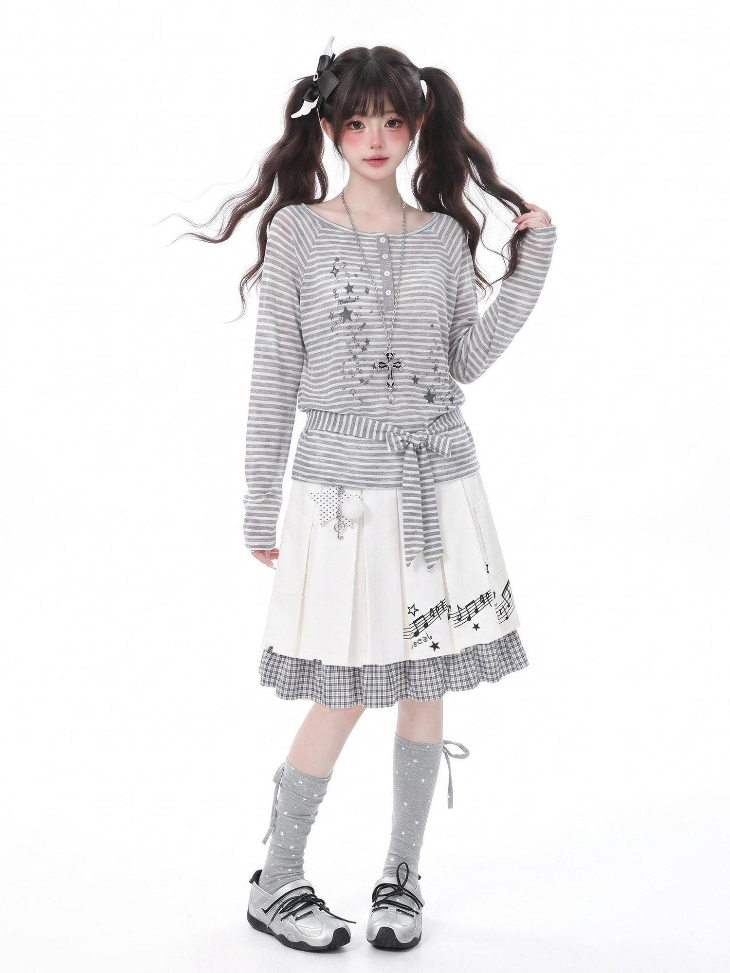 LaceBravo Star Stripe Print Round Neck Loose Women's Lightweight Long Sleeve T-shirts