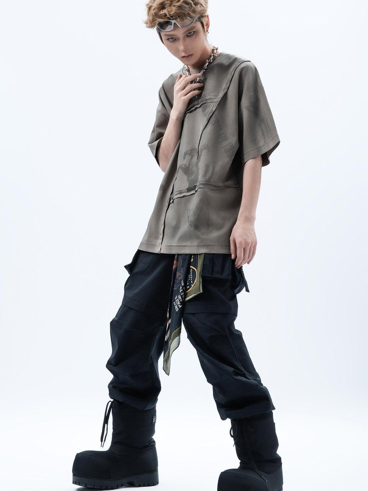 MOGONGSHE Black Edgy Cargo Relaxed Fit Street Cool Women's Wide-leg Pants