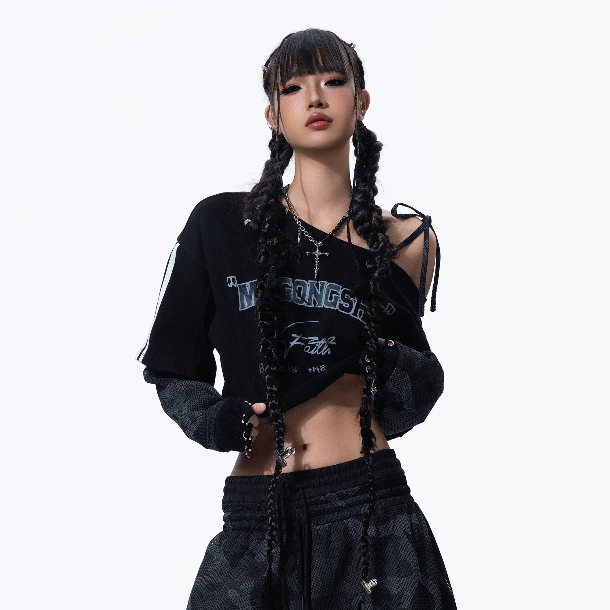 MOGONGSHE_Camo_Asymmetric_Spliced_Cropped_Sporty_Printed_Women's_Long_Sleeve_T-shirts_969648614316_MISSTT