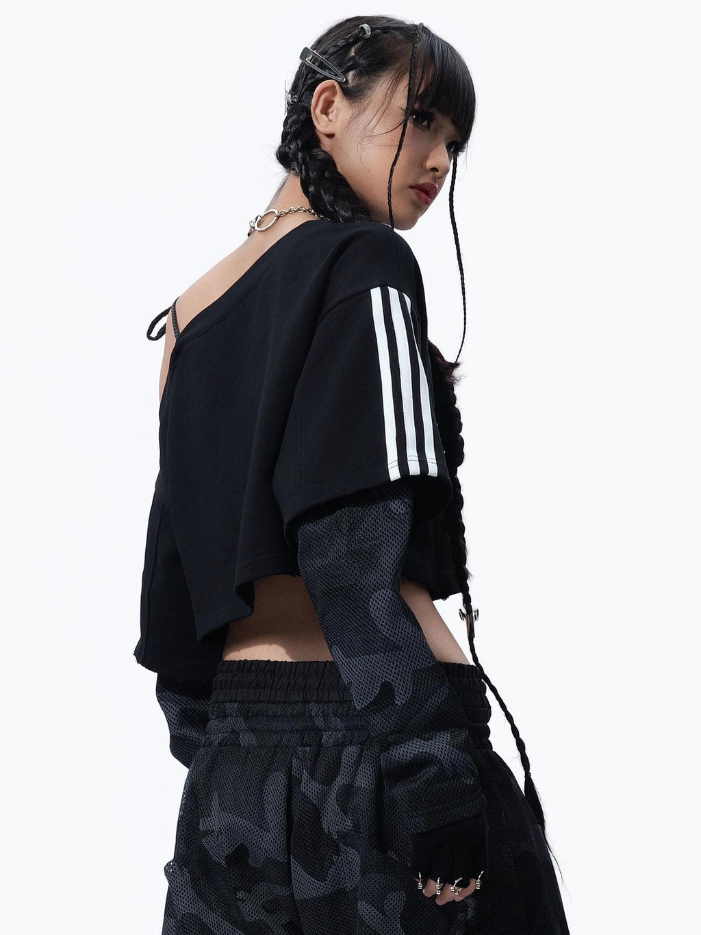 MOGONGSHE Camo Asymmetric Spliced Cropped Sporty Printed Women's Long Sleeve T-shirts
