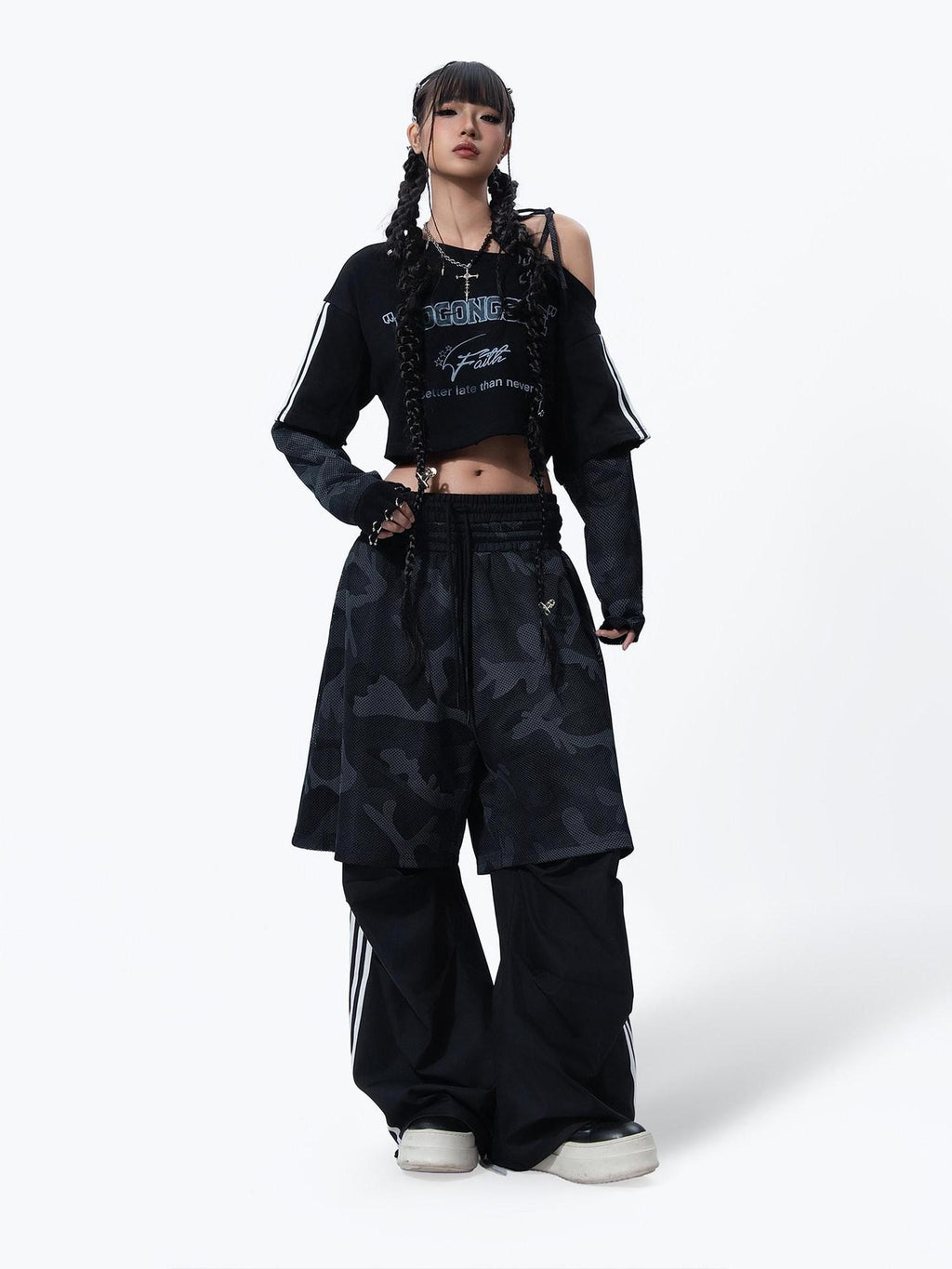 MOGONGSHE Camo Asymmetric Spliced Cropped Sporty Printed Women's Long Sleeve T-shirts