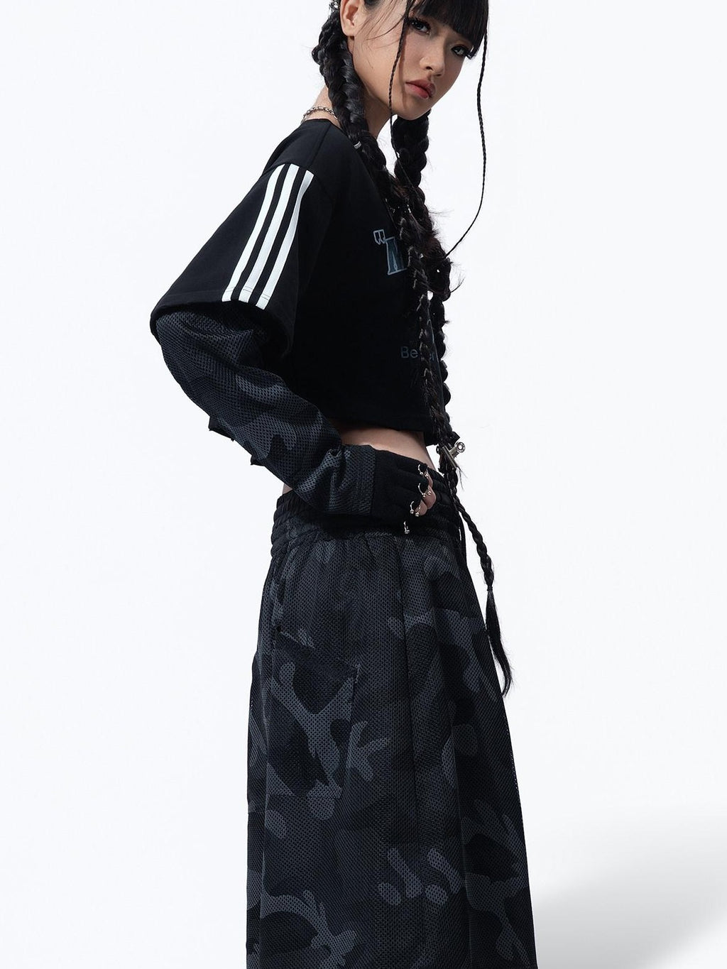 MOGONGSHE Camo Asymmetric Spliced Cropped Sporty Printed Women's Long Sleeve T-shirts