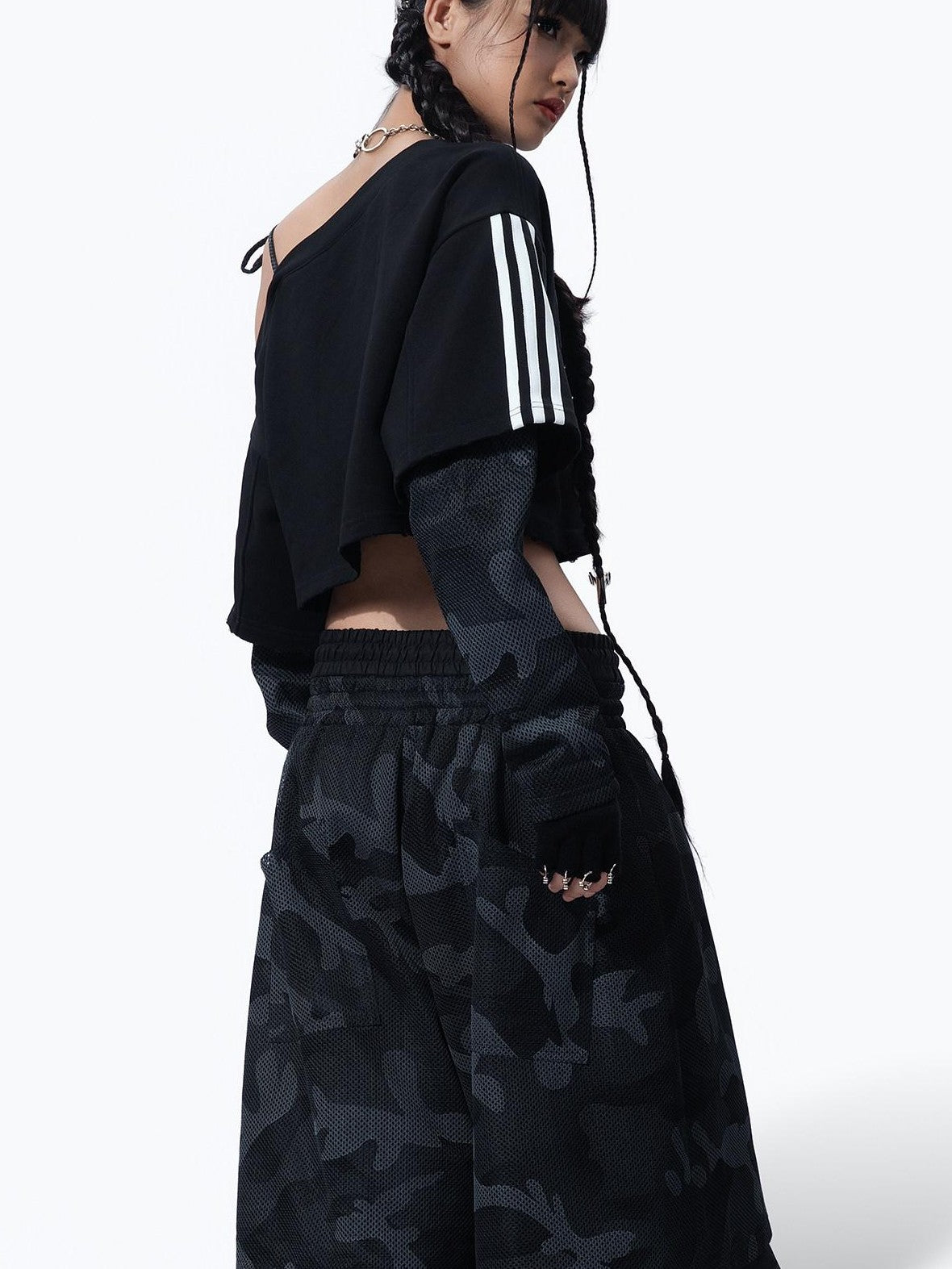 MOGONGSHE Camo Asymmetric Spliced Cropped Sporty Printed Women's Long Sleeve T-shirts