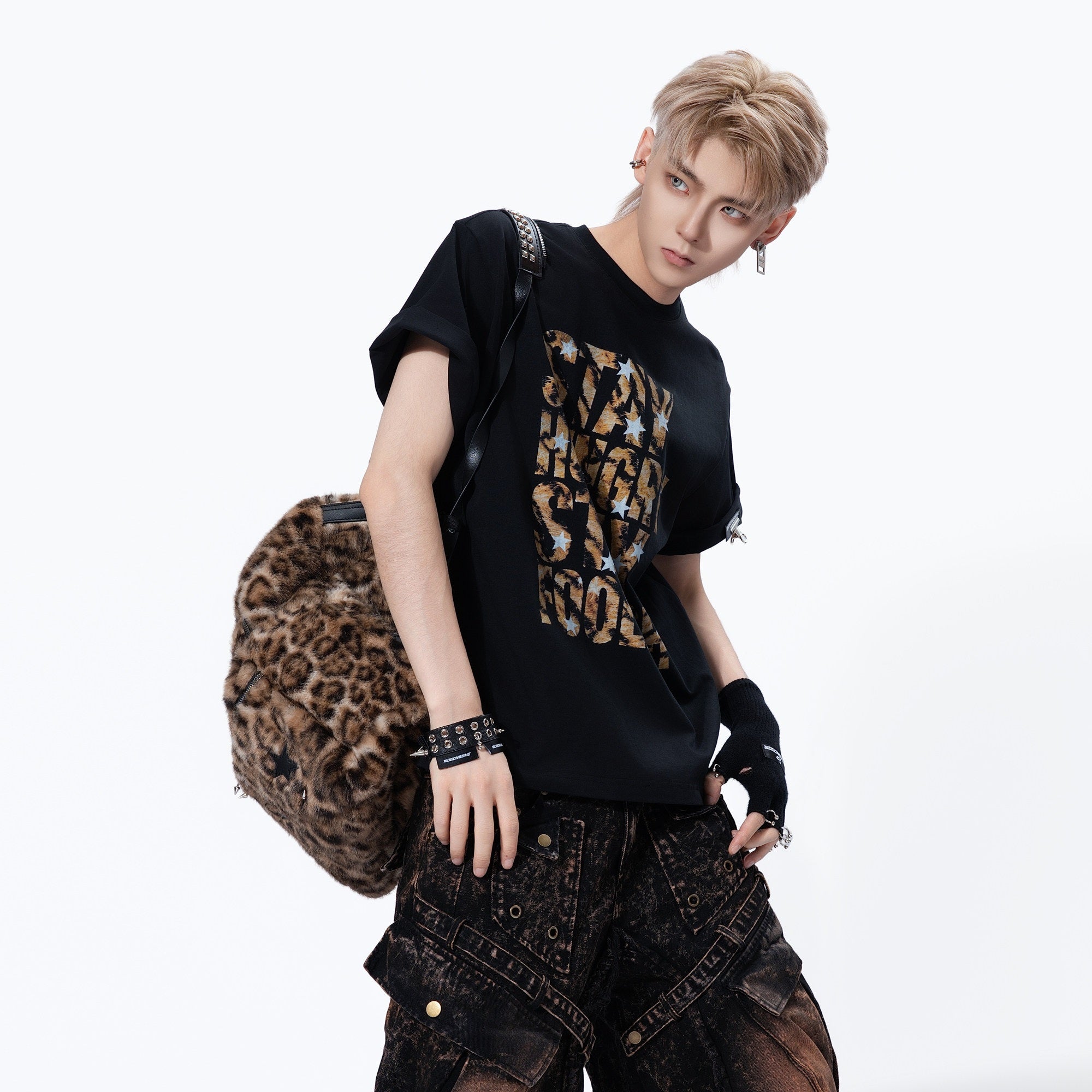 MOGONGSHE_Leopard_Star_Distressed_Letter_Print_Loose_Women's_Short_Sleeve_T-shirts_1067536374369_MISSTT
