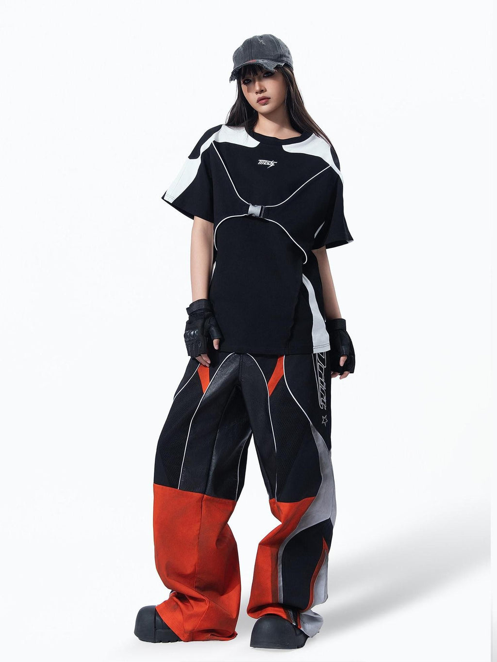 MOGONGSHE Monochrome Deconstructed Buckle Techwear Women's Short Sleeve T-shirts