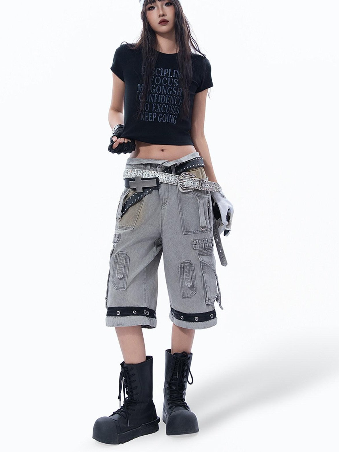 MOGONGSHE Retro Asian Letter Print Alternative Slim Fit Half Sleeve Women's Crop Tops
