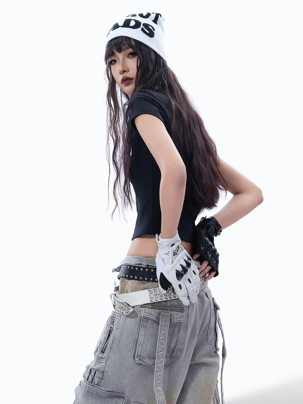 MOGONGSHE Retro Asian Letter Print Alternative Slim Fit Half Sleeve Women's Crop Tops