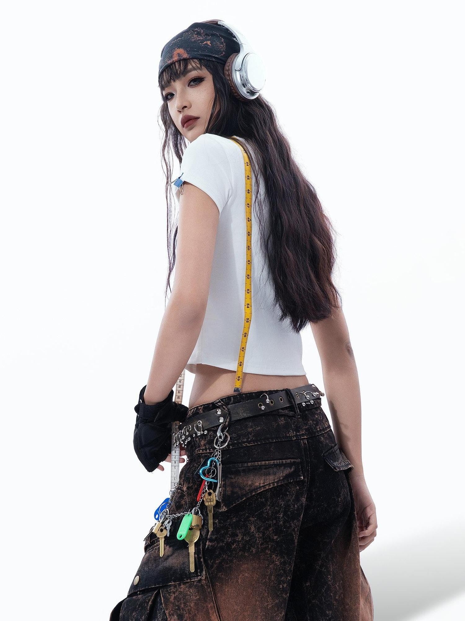 MOGONGSHE Sweet Cool Chain And Gold Leopard Holding Ball Print Women's Crop Tops