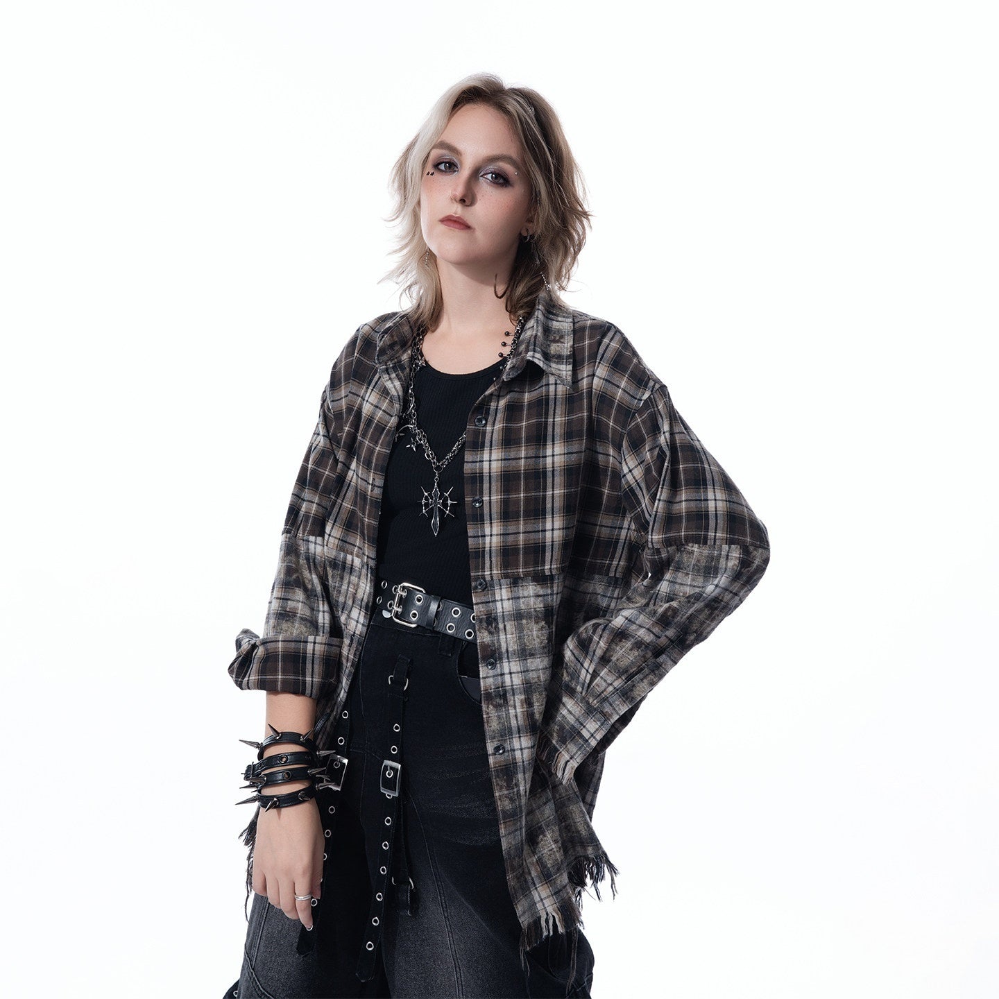 MOGONGSHE_Washed_Distressed_Vintage_Plaid_Women's_Oversized_Long_Sleeve_Shirts_974277504427_MISSTT
