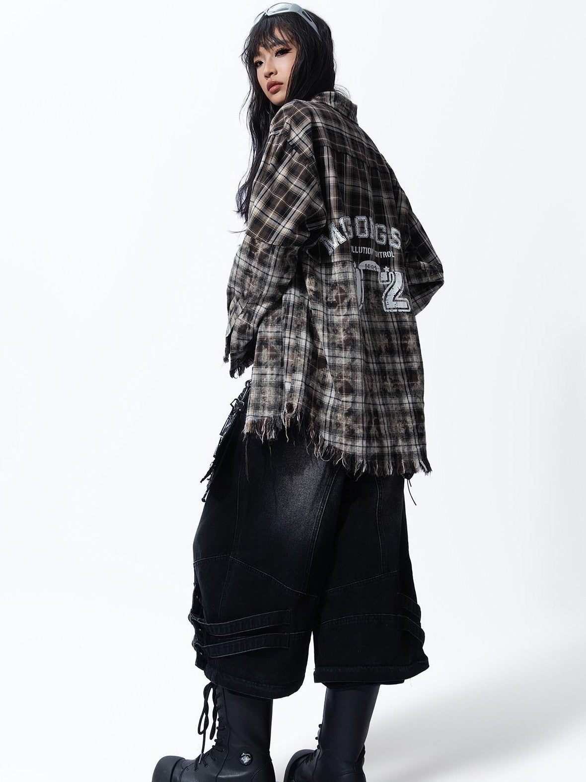 MOGONGSHE Washed Distressed Vintage Plaid Women's Oversized Long Sleeve Shirts