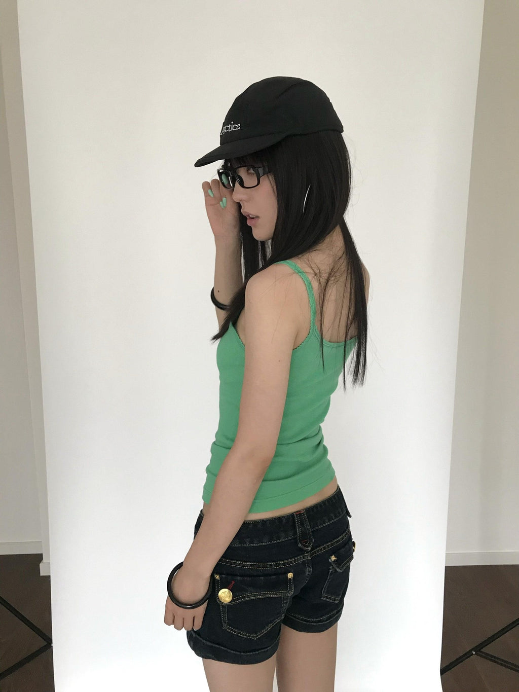 Miko esst Low Waist Gold Button Contrast Embroidery Distressed Wash Women's Denim Shorts