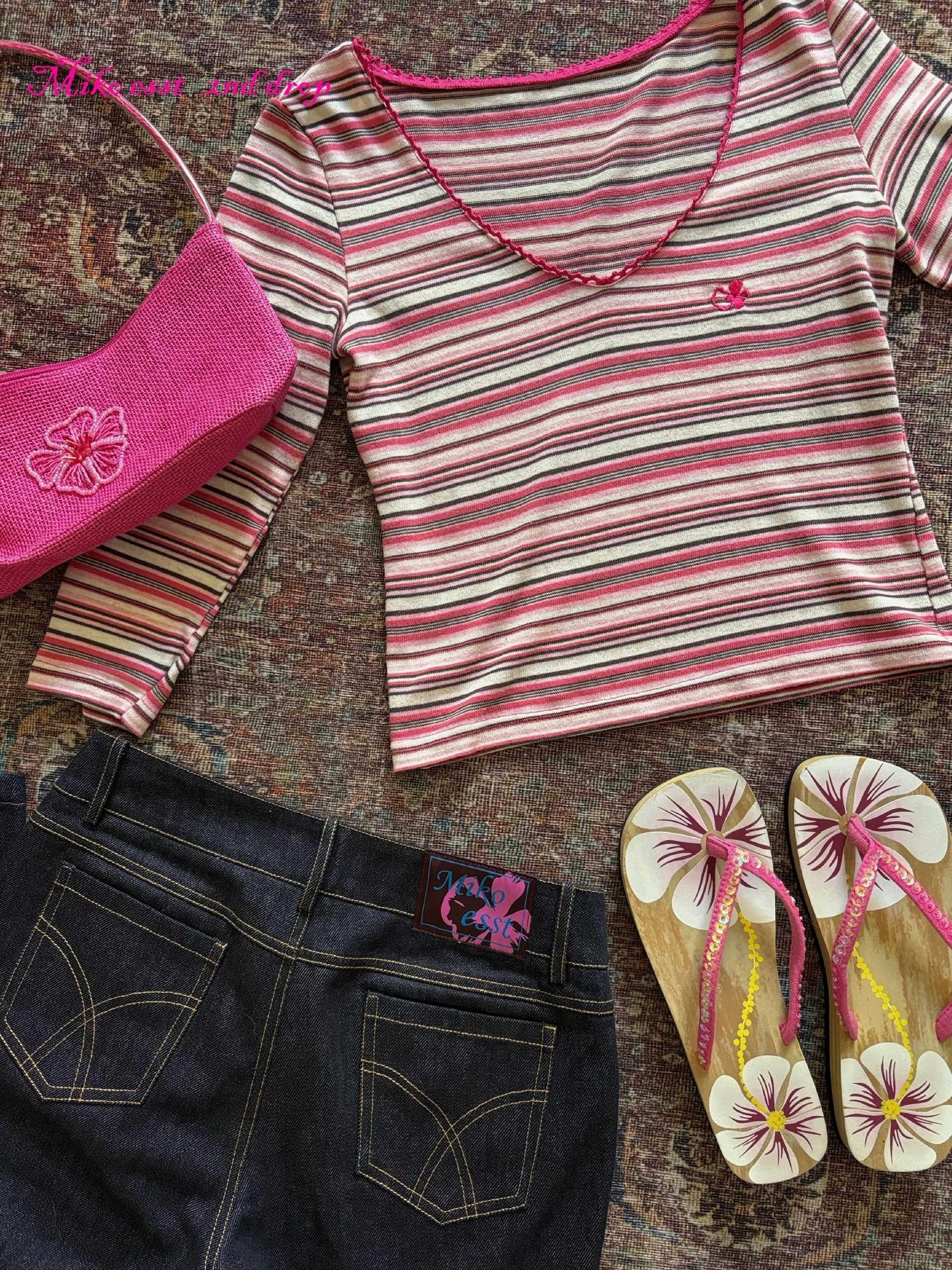 Miko esst Pink Striped Retro V-neck Relaxed Fit Women's Cotton Blend Long Sleeve T-shirts