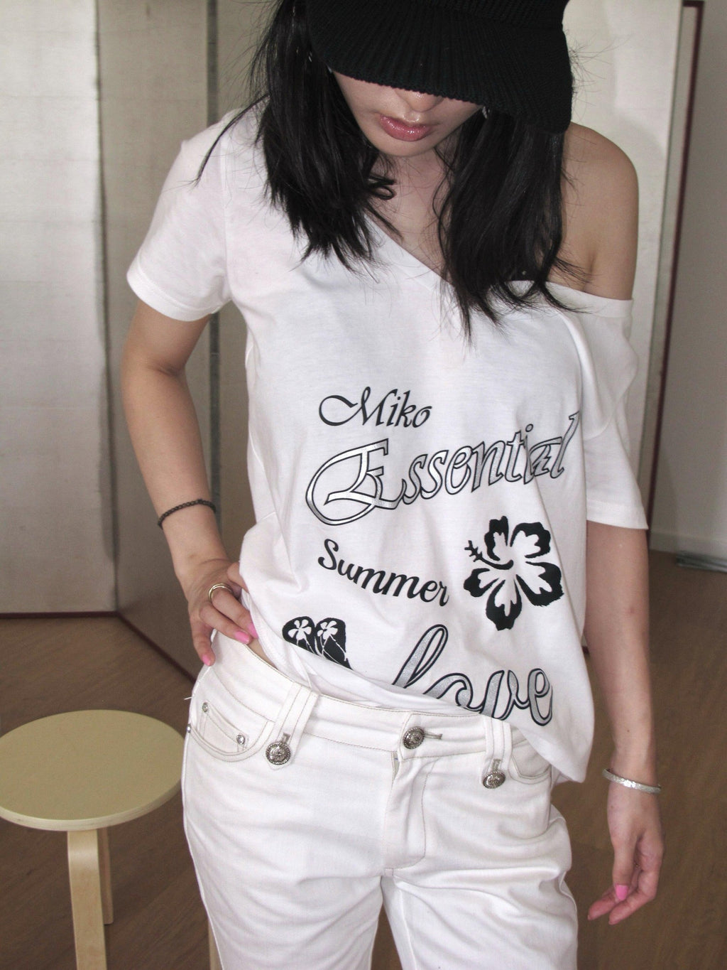 Miko esst V-neck Cross Print Slanted Shoulder Loose Women's Cotton Off-shoulder T-shirts
