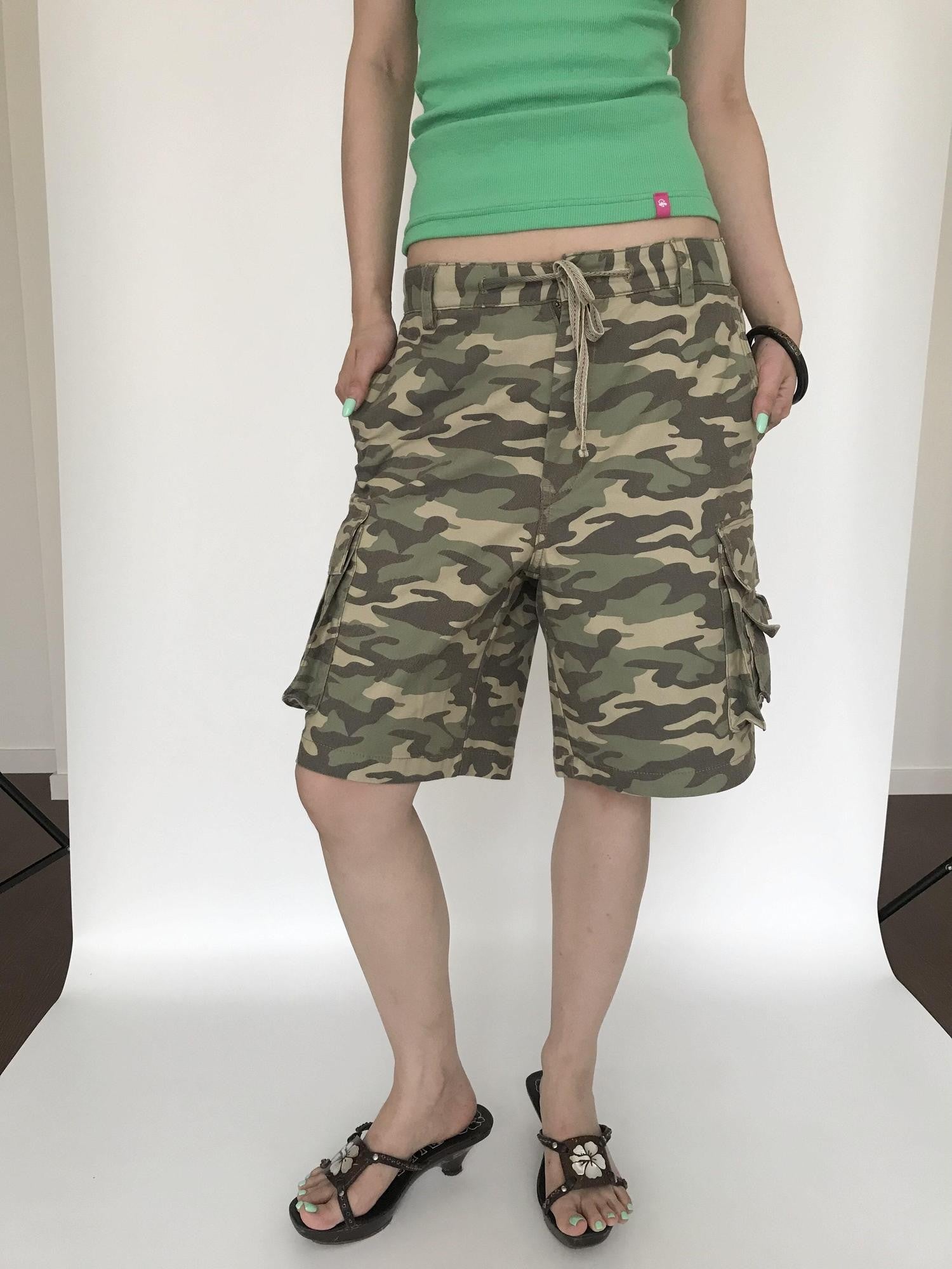Miko esst Vintage Camo Washed Low Waist Women's Cotton Blend Bermuda Shorts
