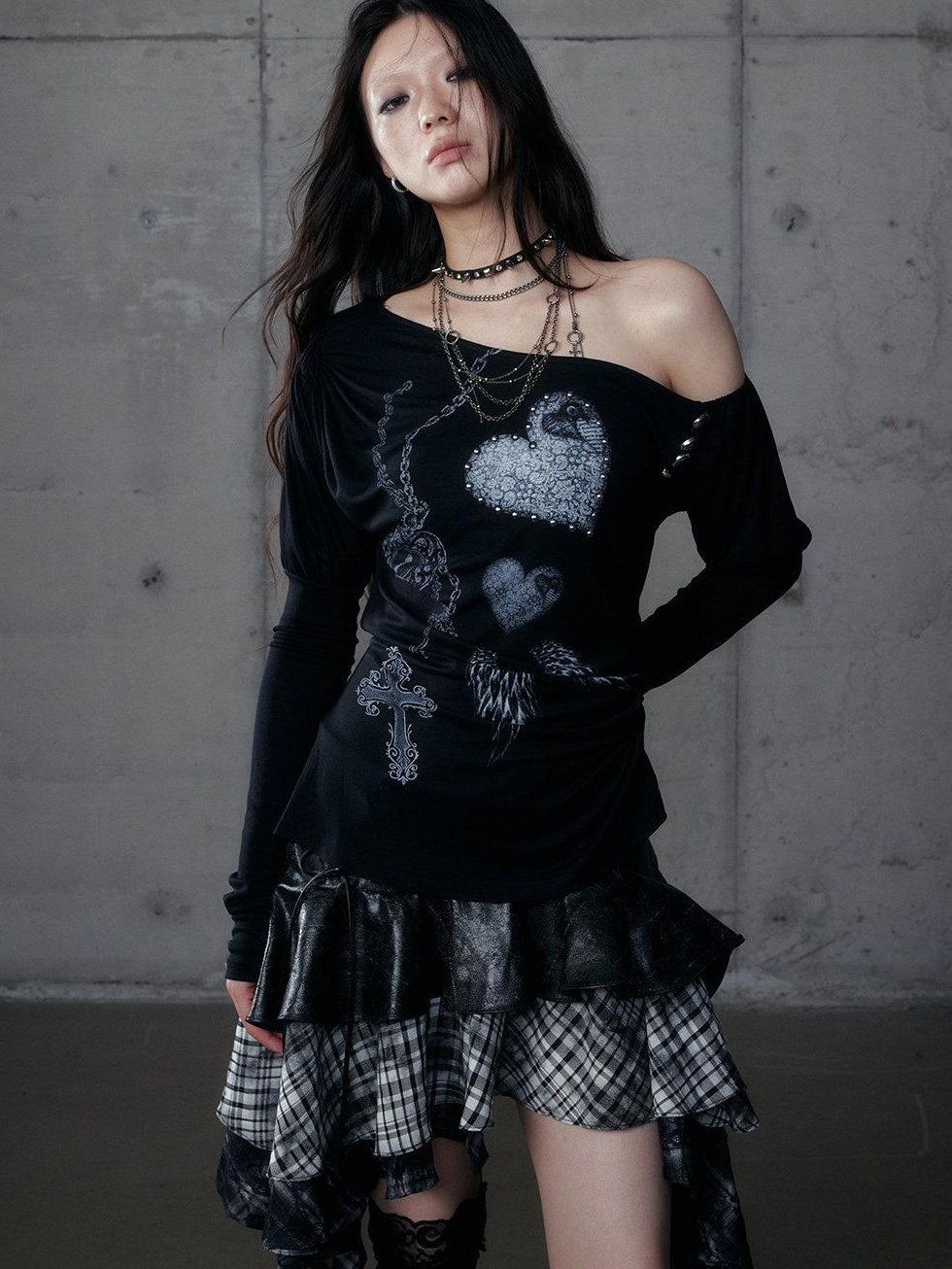 NO ROMANCE Creative Cross Print Slim Asymmetric Neck Knit Women Black Long Sleeve T-Shirts