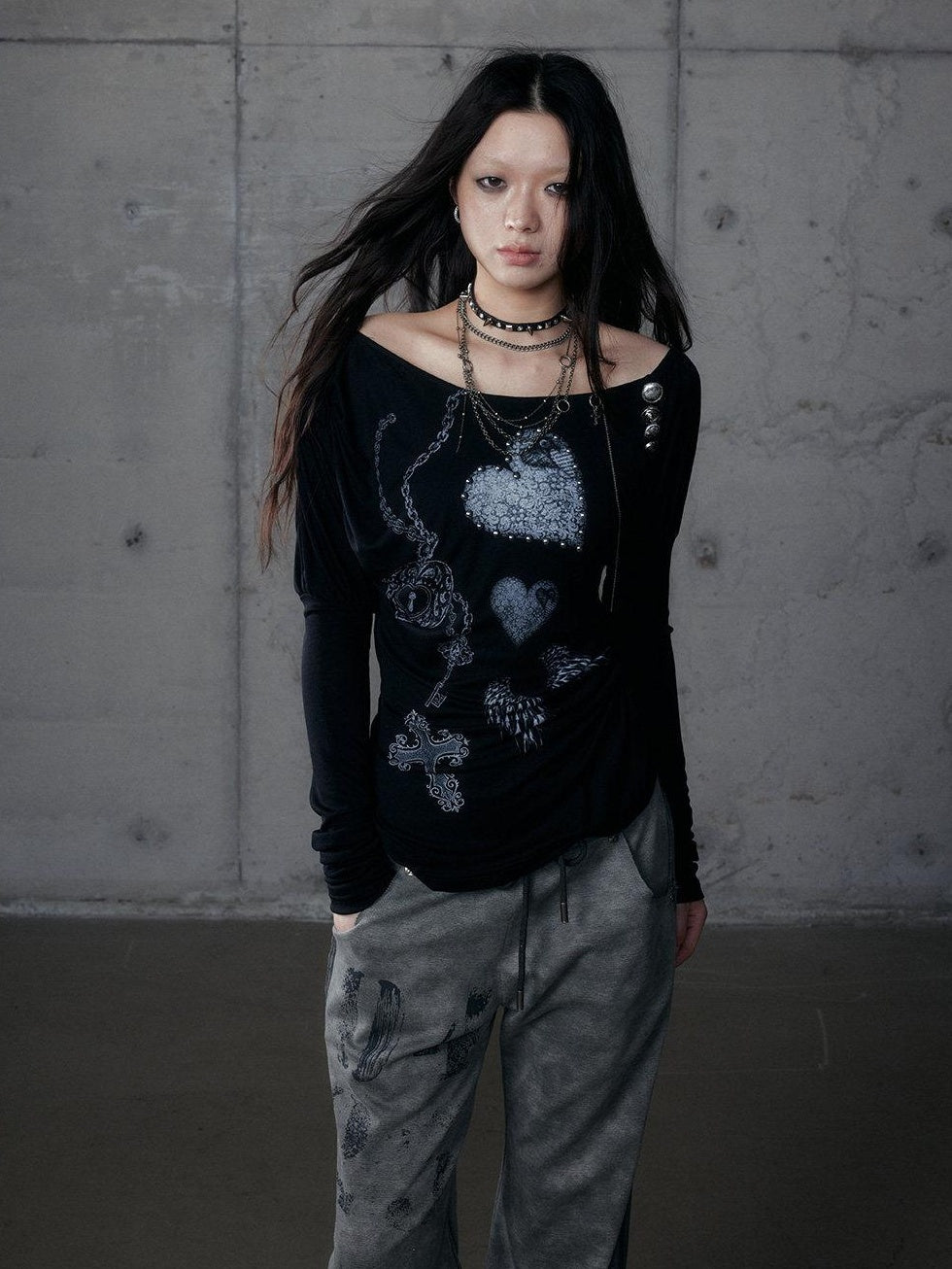 NO ROMANCE Creative Cross Print Slim Asymmetric Neck Knit Women Black Long Sleeve T-Shirts