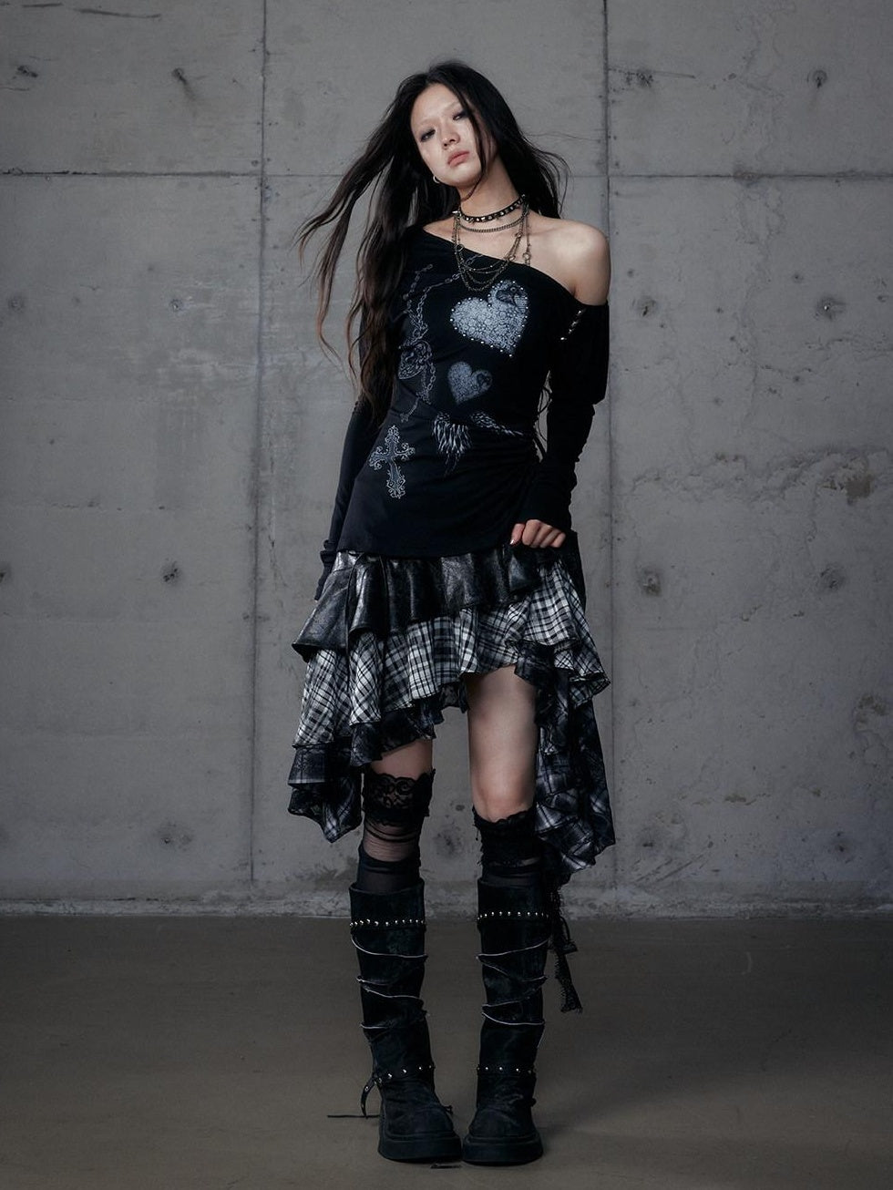 NO ROMANCE Creative Cross Print Slim Asymmetric Neck Knit Women Black Long Sleeve T-Shirts