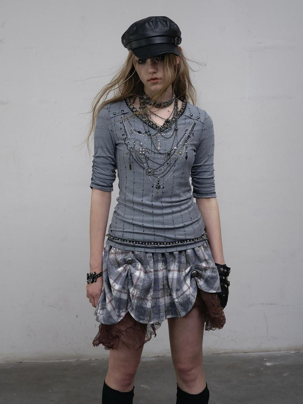 NO ROMANCE Creative Geometric Punk Slim Fit Vneck Women Blush Grey Long Sleeve T-Shirts