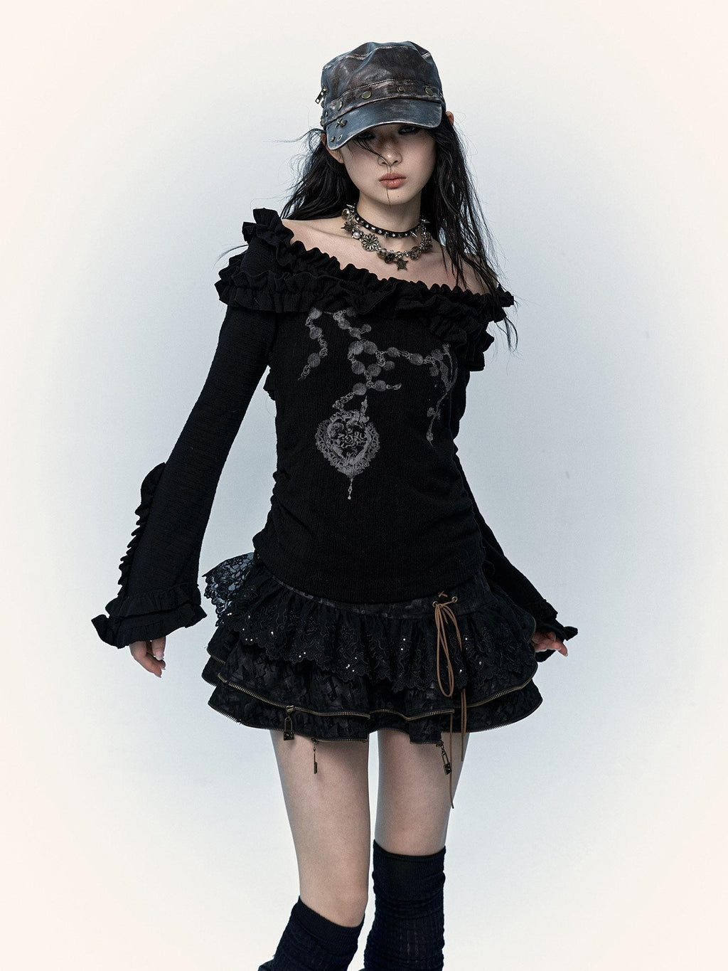 NO ROMANCE Creative Heart Print Slim Boatneck Bell Sleeve Women Long Sleeve T-Shirts