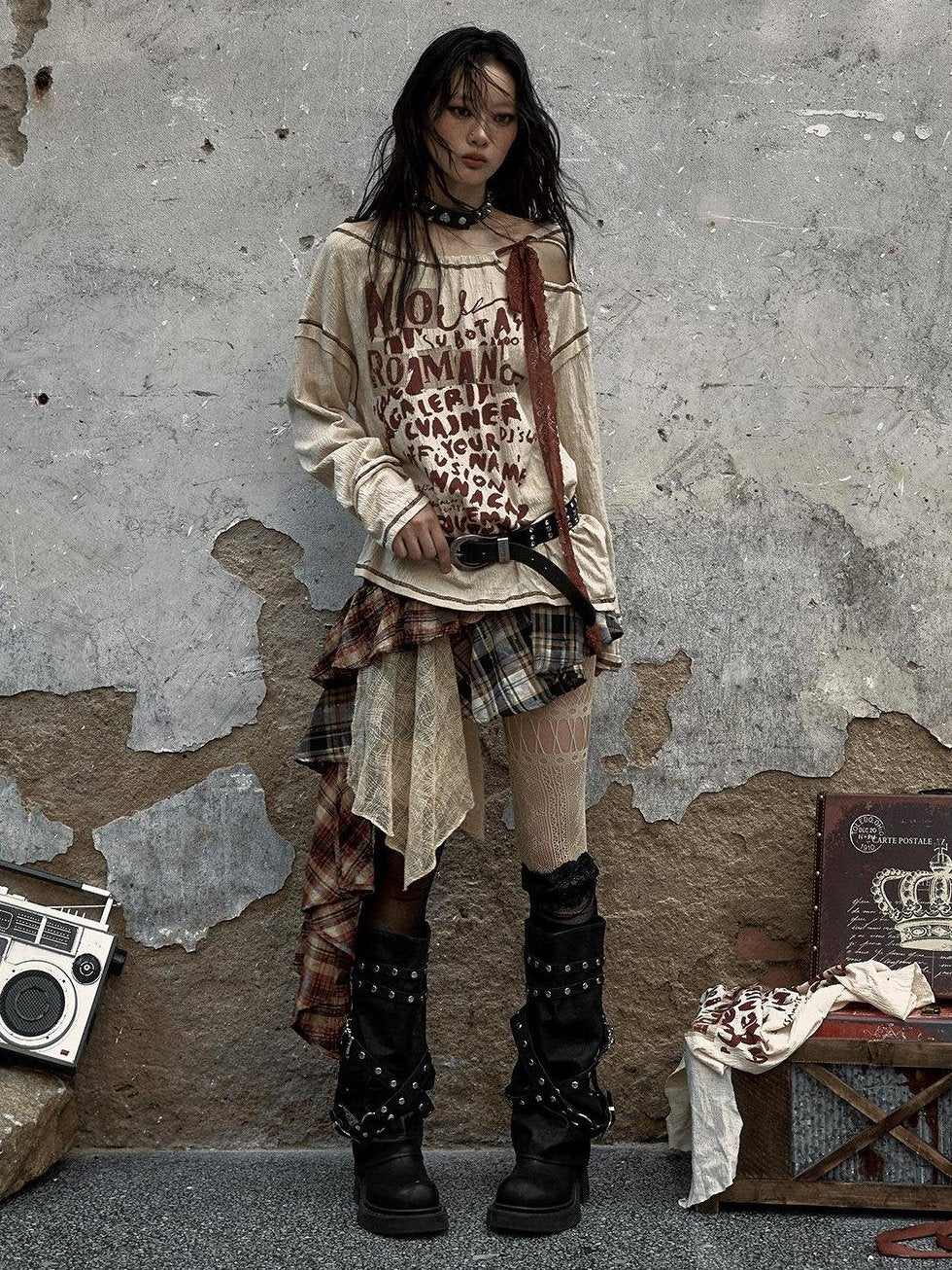 NO ROMANCE Distressed Bow Print Relaxed Round Neck Women Combed Cotton Long Sleeve T-Shirts