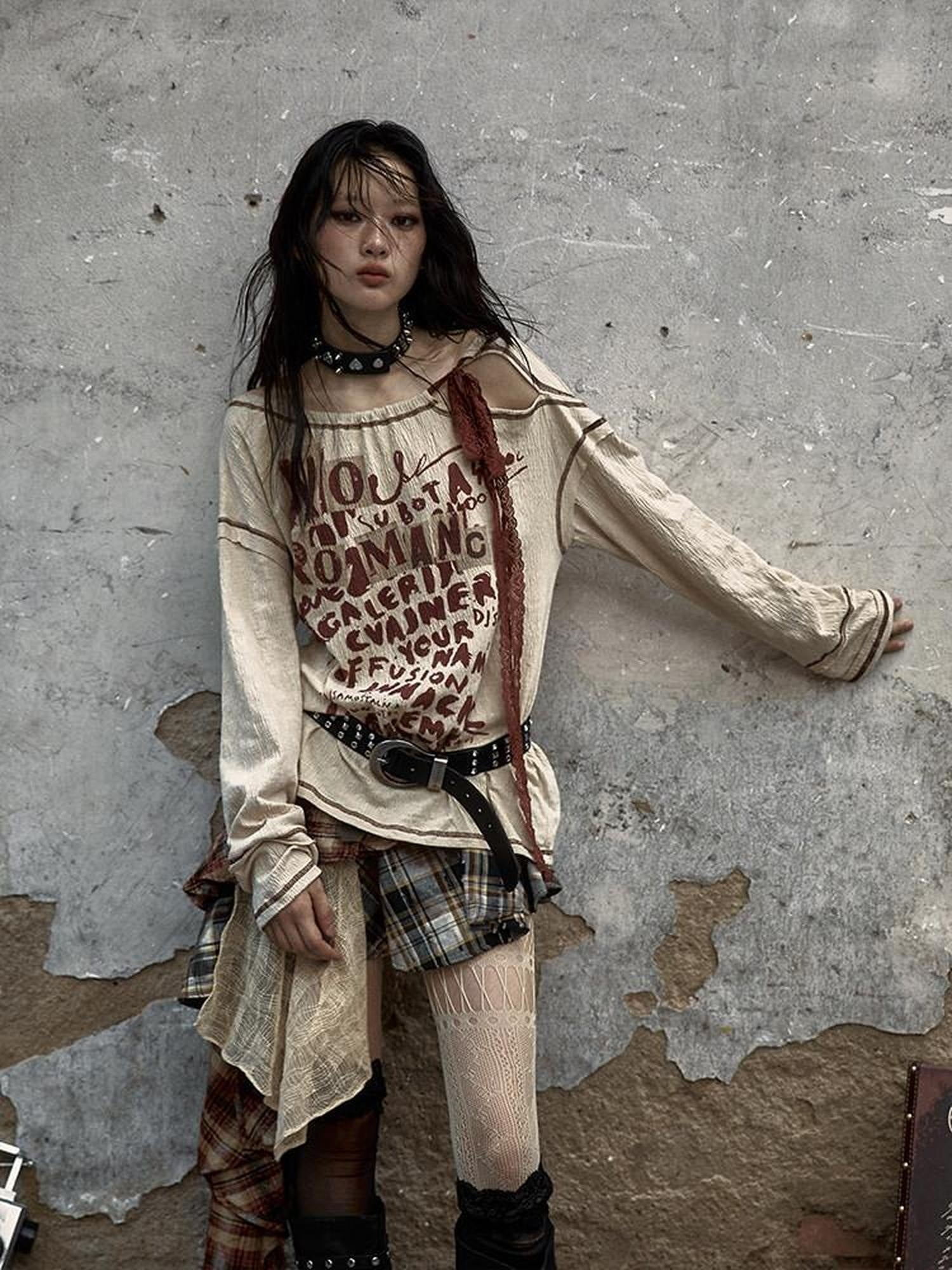 NO ROMANCE Distressed Bow Print Relaxed Round Neck Women Combed Cotton Long Sleeve T-Shirts