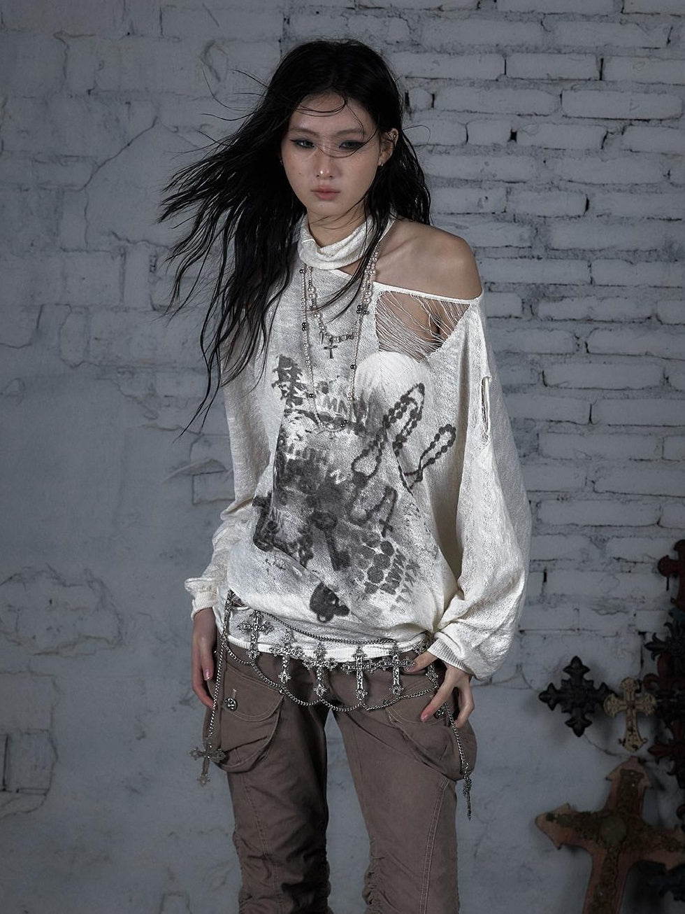 NO ROMANCE Distressed Street Punk Oversized Asymmetric Neck Women Long Sleeve T-Shirts