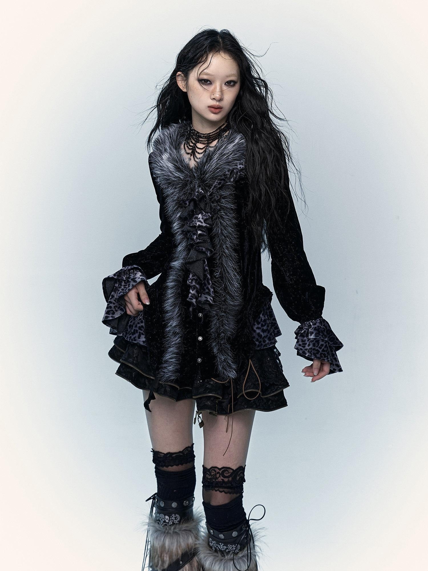 NO ROMANCE Edgy Punk Slim Fit Faux Fur Collar V-neck Long Sleeve Leopard Print Blouses