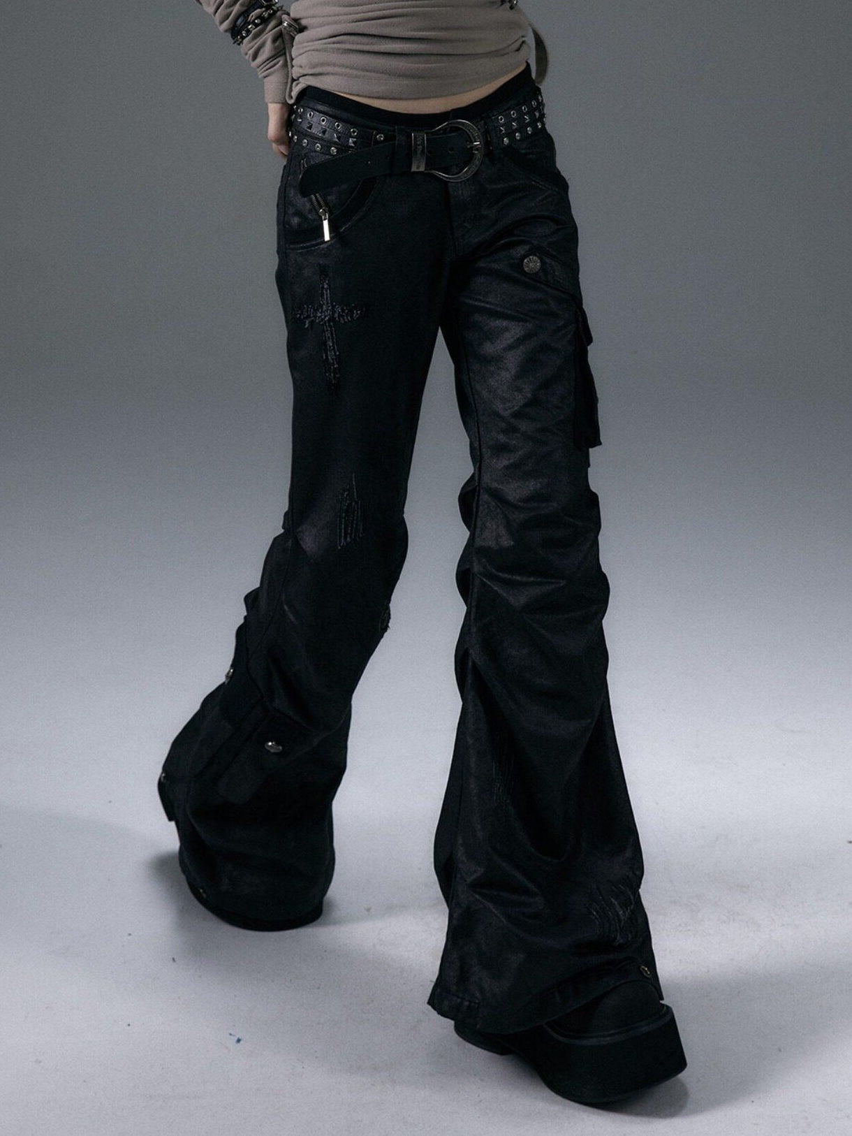 NO ROMANCE Hand Distressed Pocket Cargo Punk Low Waist Pleated Metallic Black Flare Pants