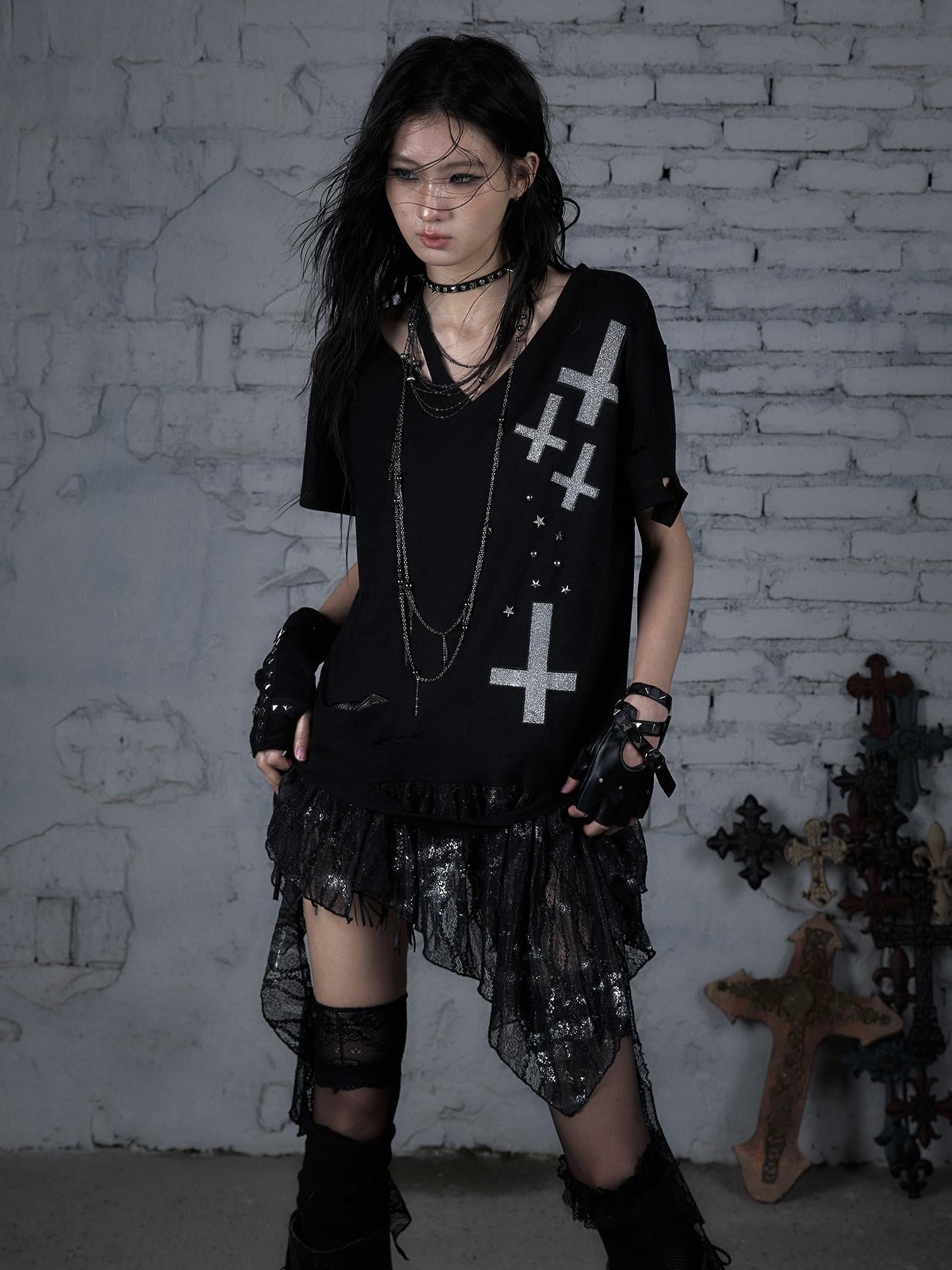 NO ROMANCE Lace Cross Print Punk Street Loose V-neck Women Black Gray Short Sleeve T-Shirts
