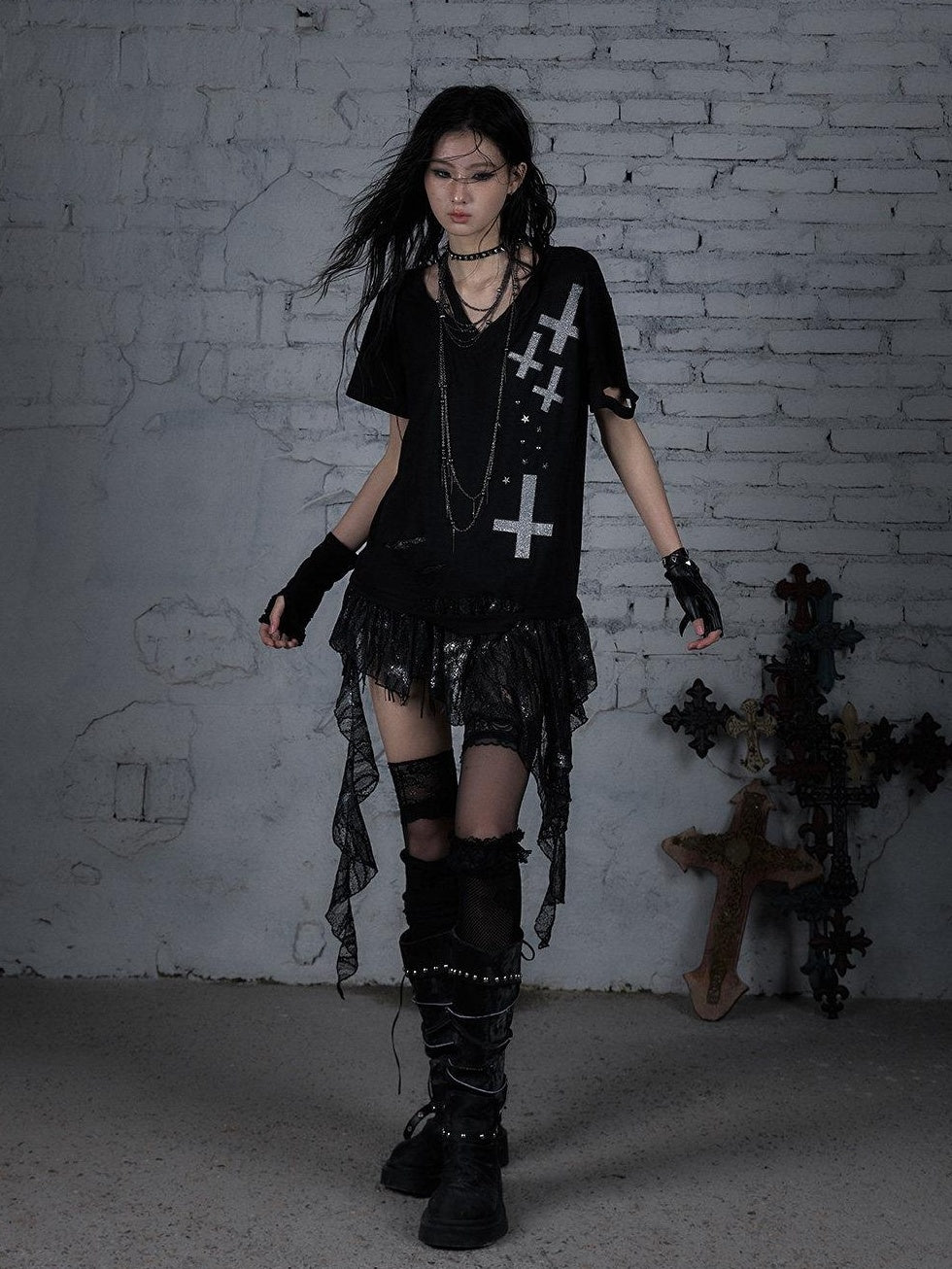 NO ROMANCE Lace Cross Print Punk Street Loose V-neck Women Black Gray Short Sleeve T-Shirts