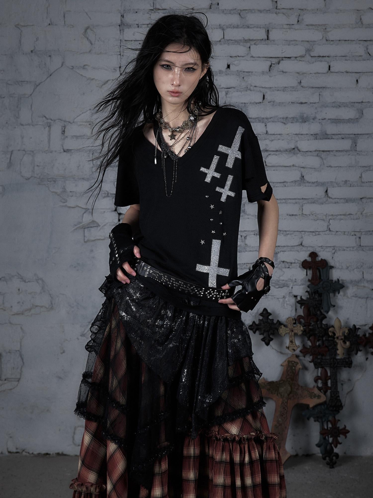 NO ROMANCE Lace Cross Print Punk Street Loose V-neck Women Black Gray Short Sleeve T-Shirts