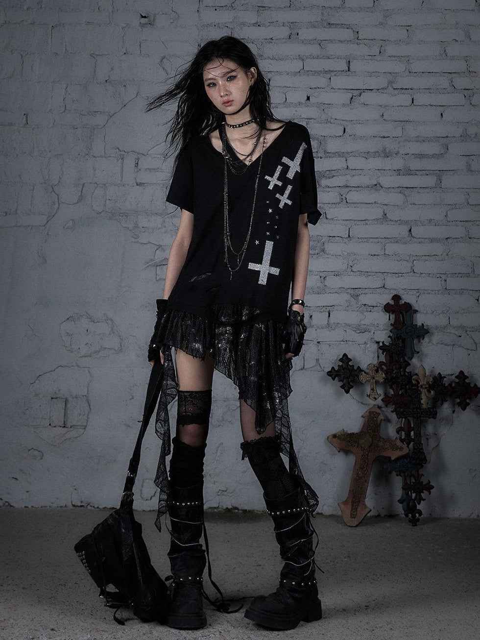 NO ROMANCE Lace Cross Print Punk Street Loose V-neck Women Black Gray Short Sleeve T-Shirts