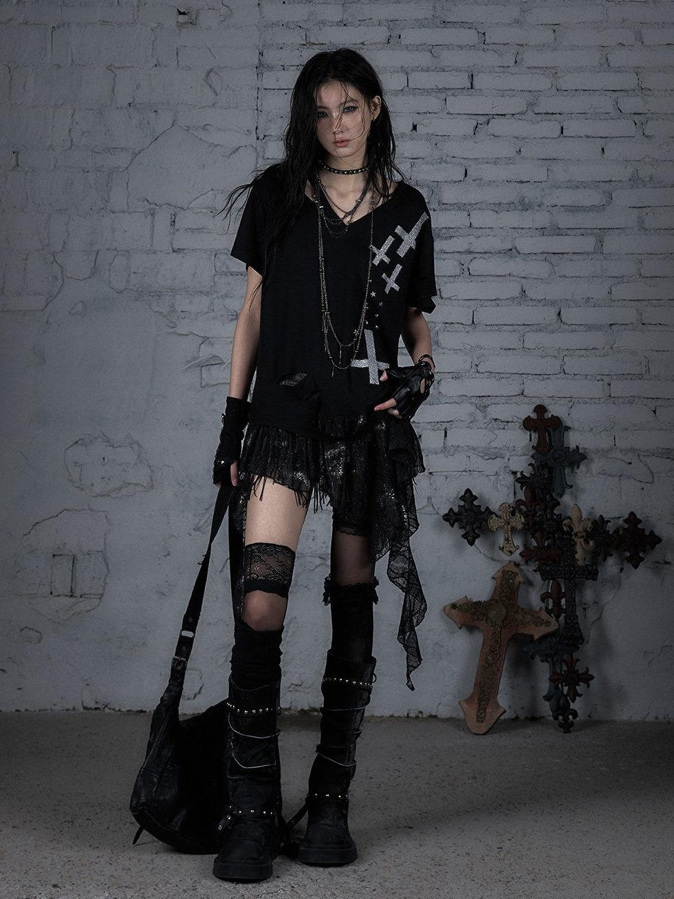 NO ROMANCE Lace Cross Print Punk Street Loose V-neck Women Black Gray Short Sleeve T-Shirts
