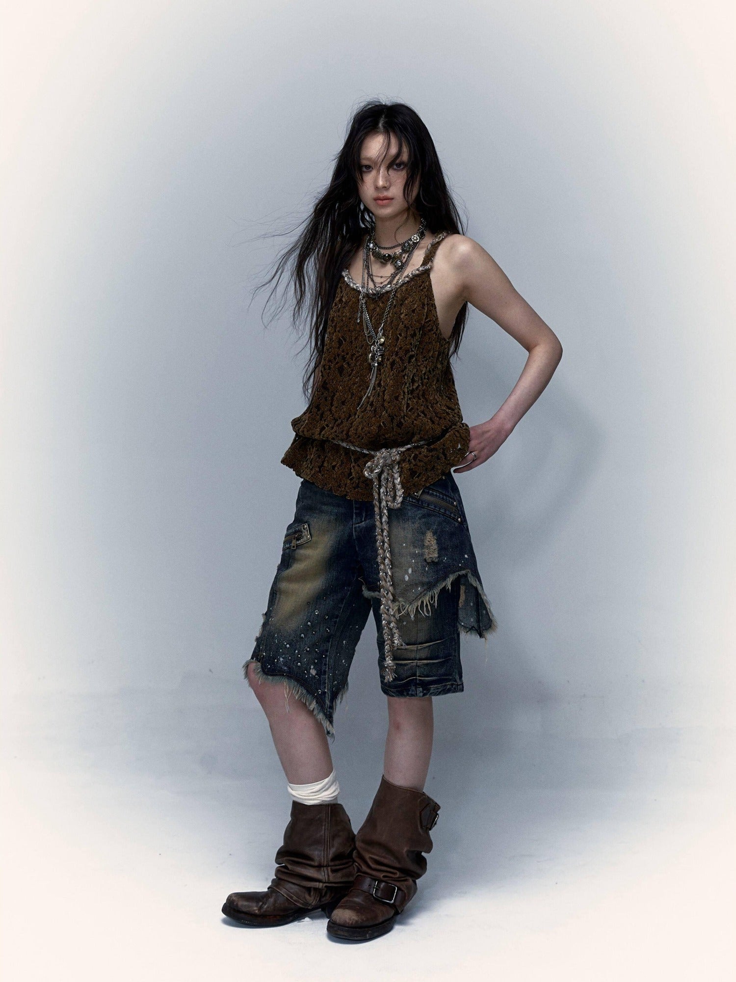 NO ROMANCE Lightweight Distressed Low Rise Relaxed Straight Women Casual Denim Shorts