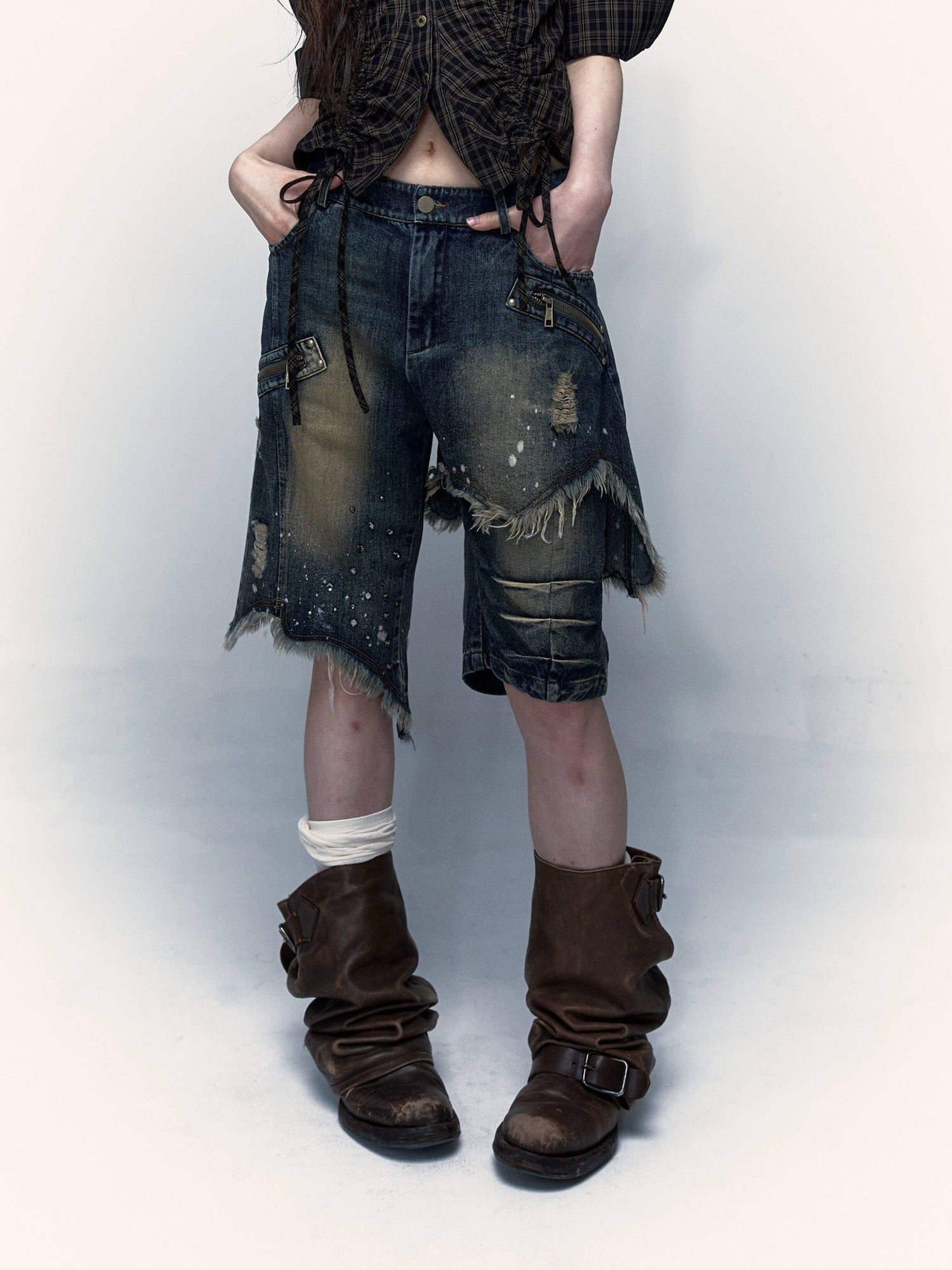 NO ROMANCE Lightweight Distressed Low Rise Relaxed Straight Women Casual Denim Shorts