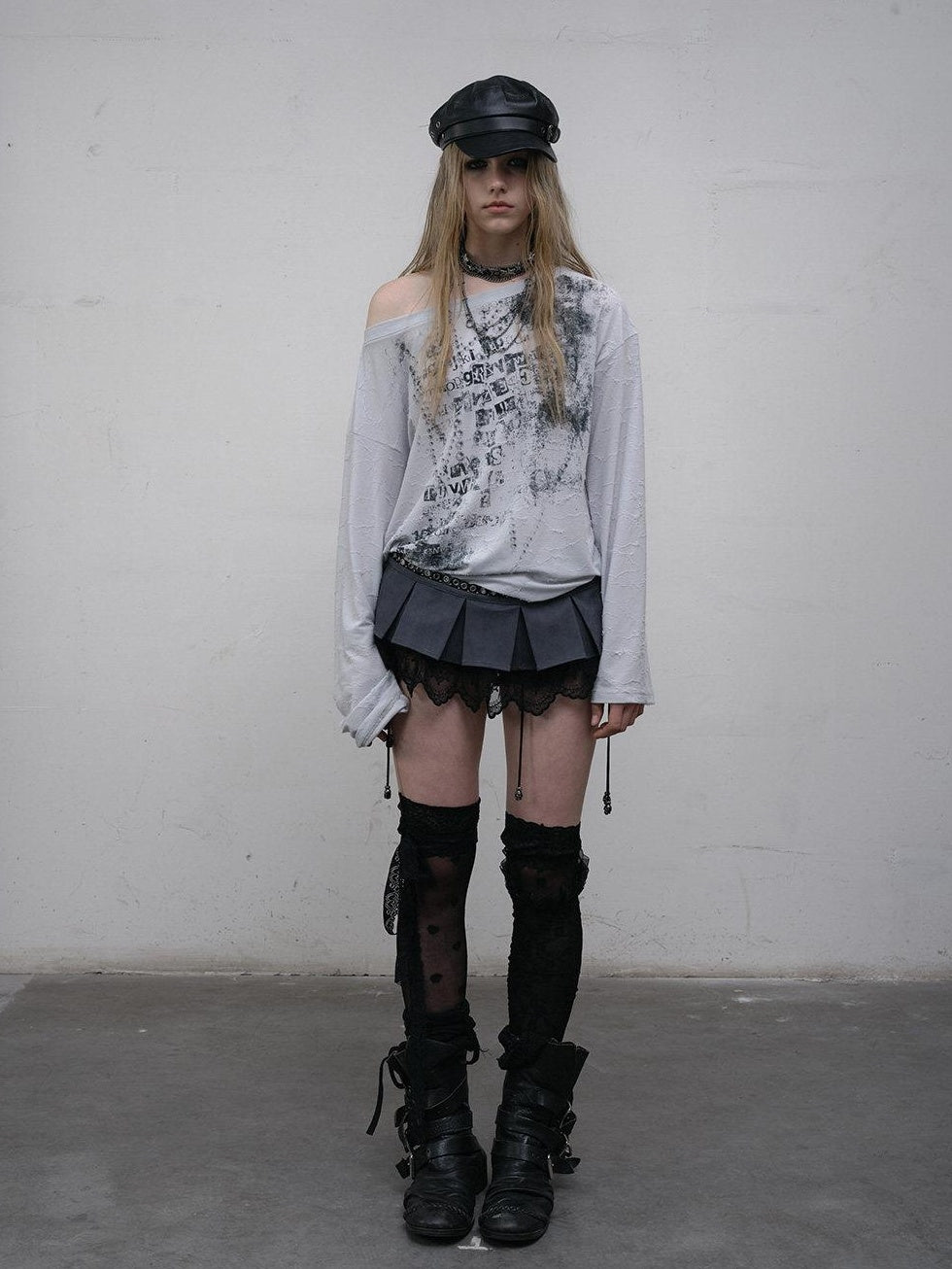 NO ROMANCE Lightweight Punk Loose Slanted Neck Printed Beige Gray Long Sleeve T-Shirts